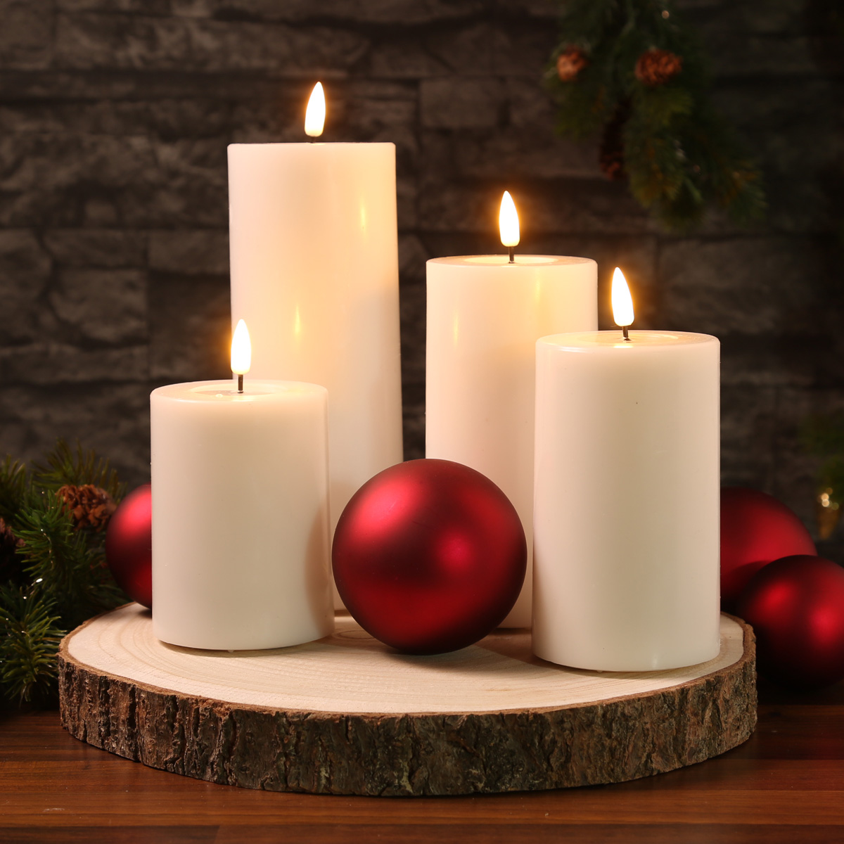 LED Stumpenkerze MIA - Echtwachs - realistische 3D Flamme - H: 15cm - Batteriebetrieb - weiß