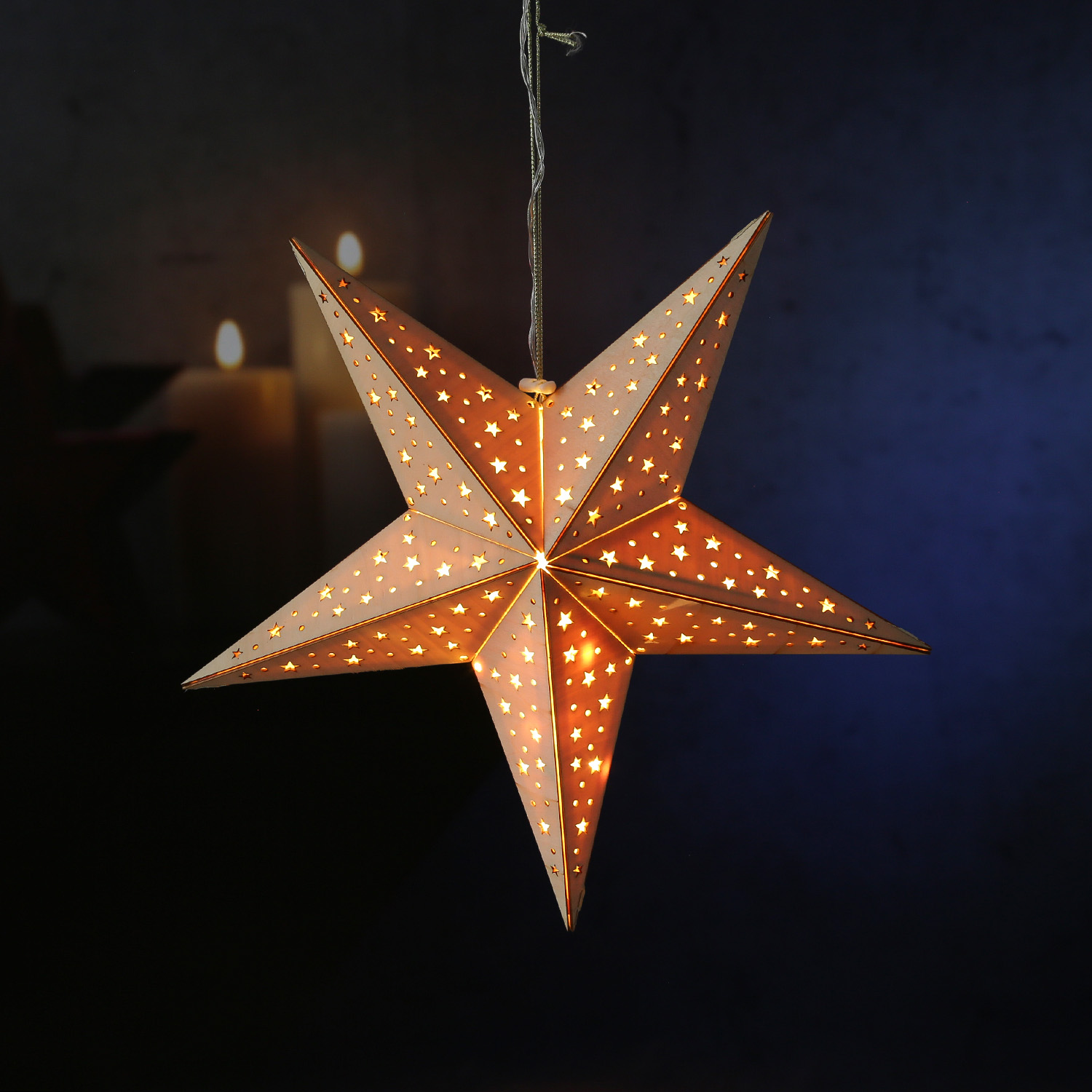 LED Holzstern - mit Sternenmuster - hängend - 5-zackig - 10 warmweiße LED - D: 40cm - Timer LED Holzstern - mit Sternenmuster - hängend - 5-zackig - 10 warmweiße LED - D: 40cm - Timer