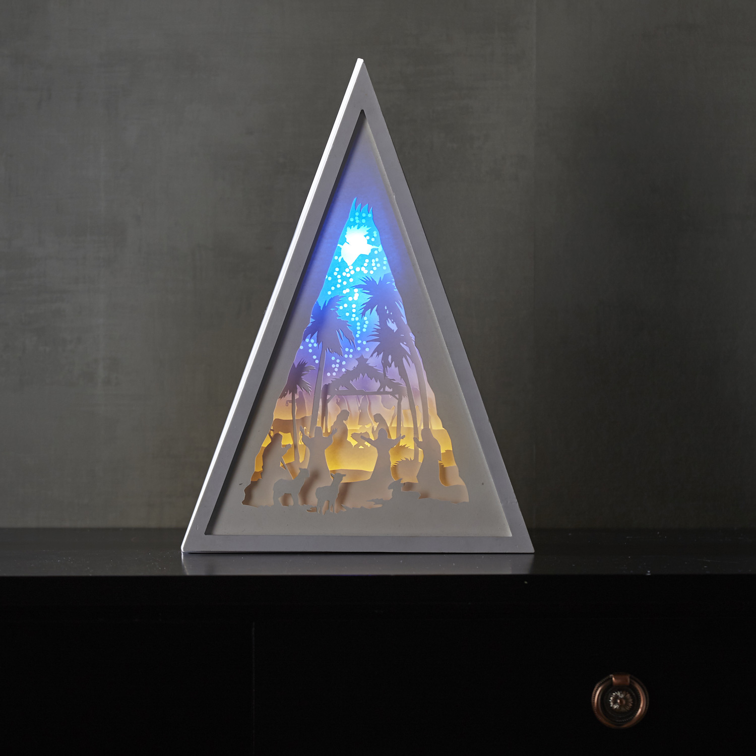 LED-Bild mehrdimensional "Krippe" - weiss - 8 LED - Batterie - Timer - H: 30,5cm - B: 22cm LED-Bild mehrdimensional "Krippe" - weiss - 8 LED - Batterie - Timer - H: 30,5cm - B: 22cm