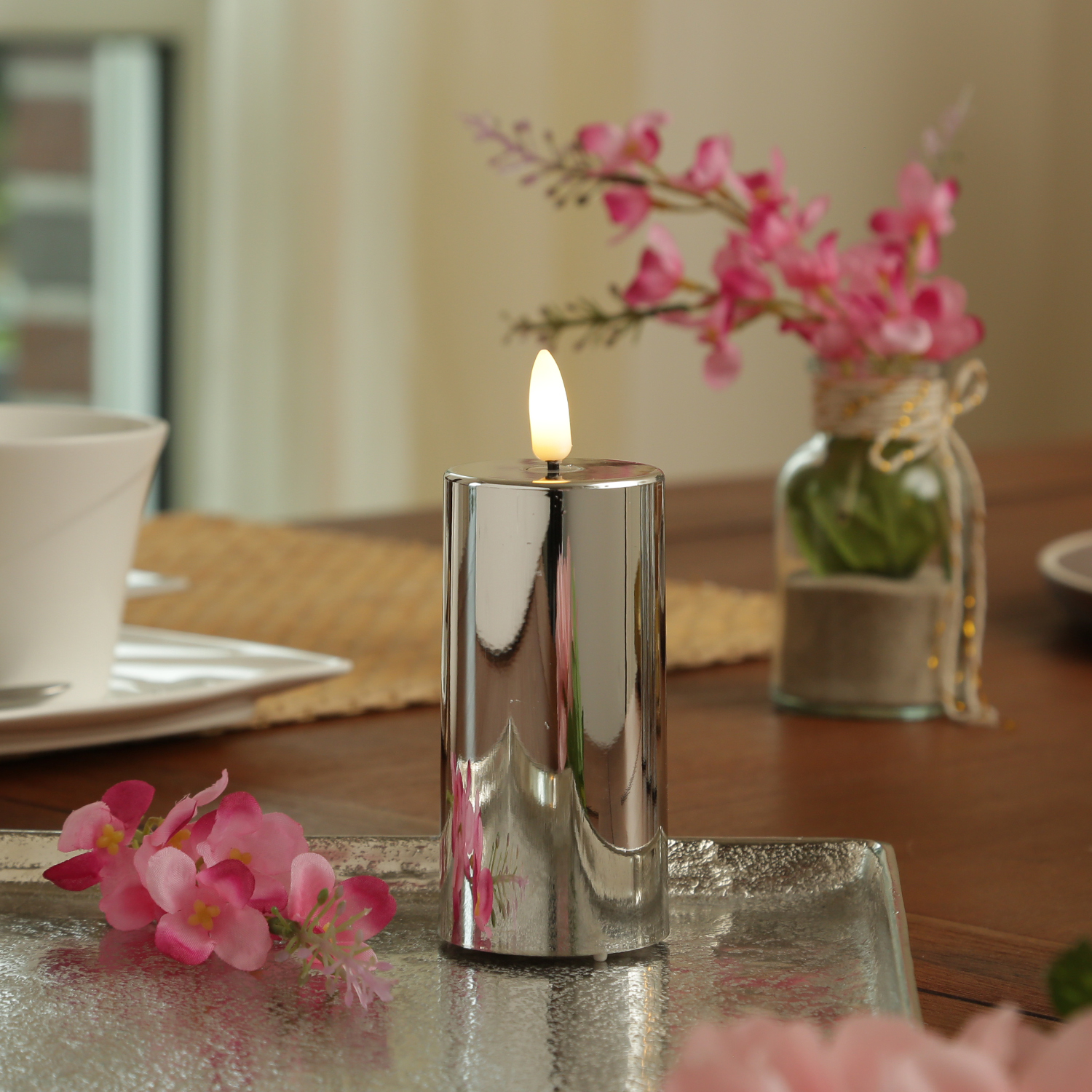 LED Kerze - Kunststoff - 3D Flamme - Timer - H: 12,5cm - D: 5cm - silber glänzend LED Kerze - Kunststoff - 3D Flamme - Timer - H: 12,5cm - D: 5cm - silber glänzend