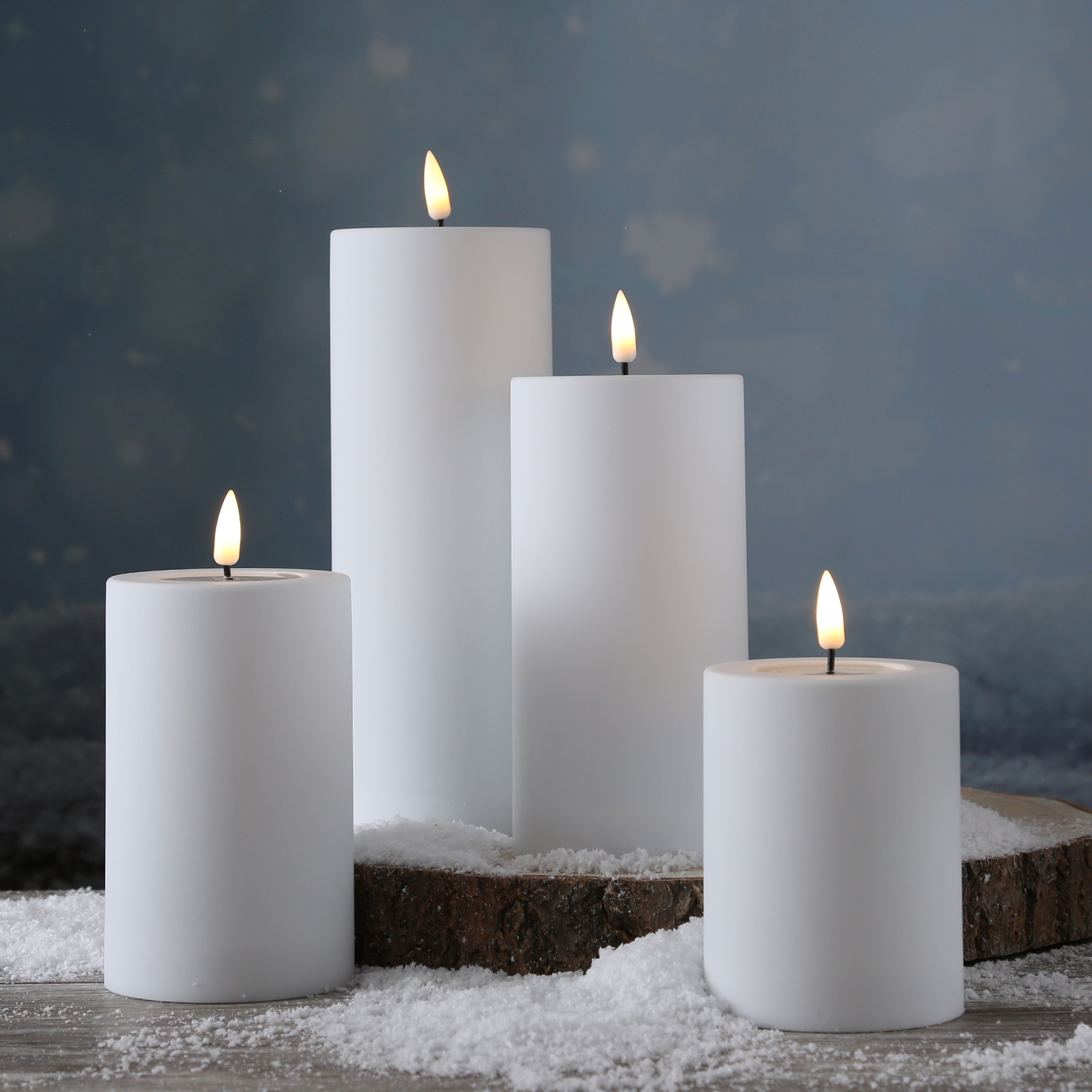 LED Stumpenkerze MIA - Kunststoff - realistische 3D Flamme - H: 12,5cm - outdoor - weiß LED Stumpenkerze MIA - Kunststoff - realistische 3D Flamme - H: 12,5cm - outdoor - weiß