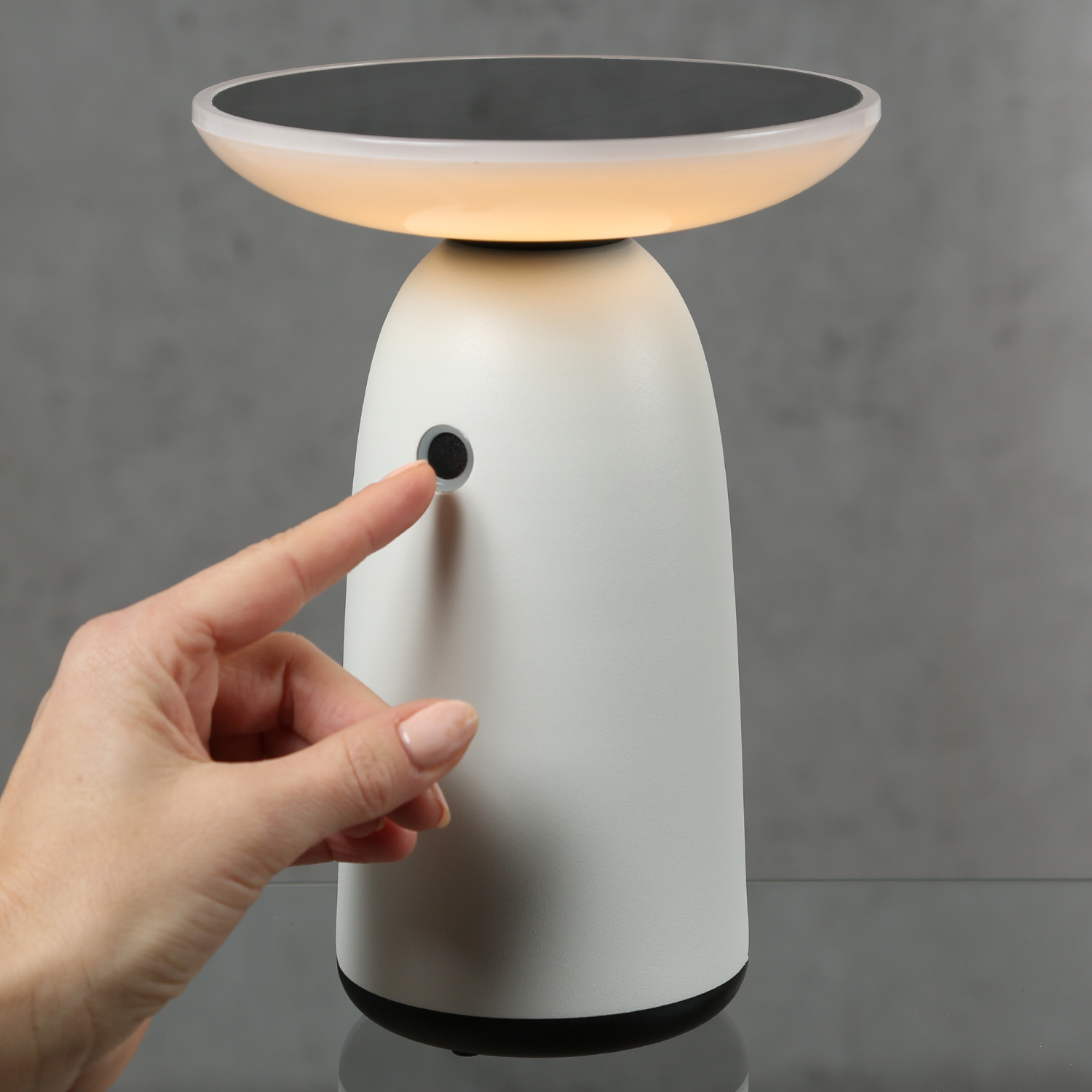 LED Solar Garten Tischleuchte - 3 Helligkeitsstufen - H: 22cm - Lichtsensor - für Außen - weiß LED Solar Garten Tischleuchte - 3 Helligkeitsstufen - H: 22cm - Lichtsensor - für Außen - weiß