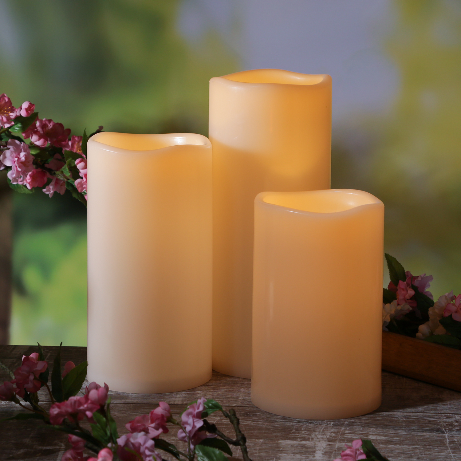 XXL LED Stumpenkerze - Kunststoff - 3D Flamme - H: 30cm - D: 12,5cm - Timer - für Außen - creme XXL LED Stumpenkerze - Kunststoff - 3D Flamme - H: 30cm - D: 12,5cm - Timer - für Außen - creme