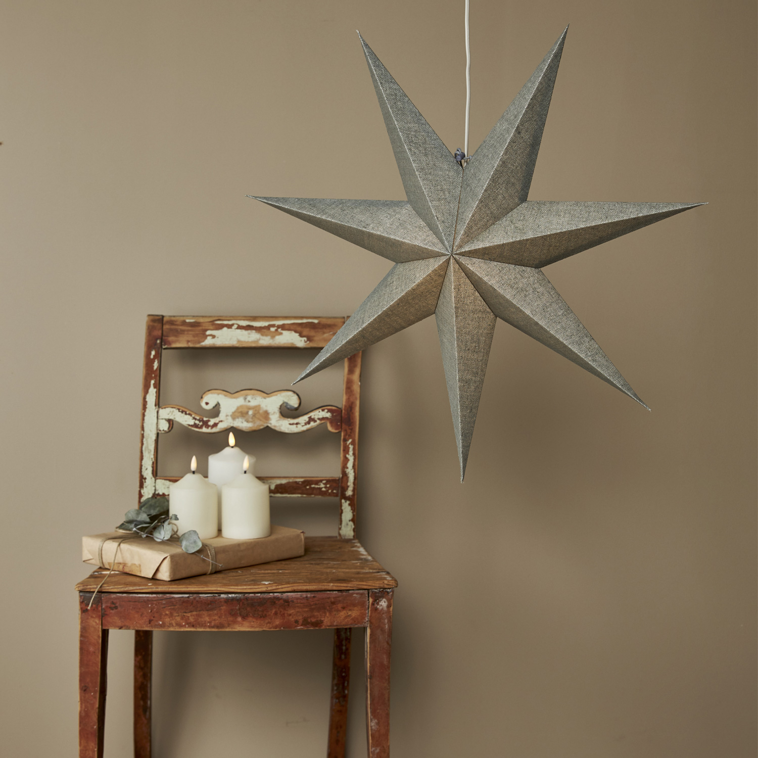 Papierstern COTTON - mit Band und Stoffbezug - hängend - 7-zackig - D: 60cm - grün Papierstern COTTON - mit Band und Stoffbezug - hängend - 7-zackig - D: 60cm - grün