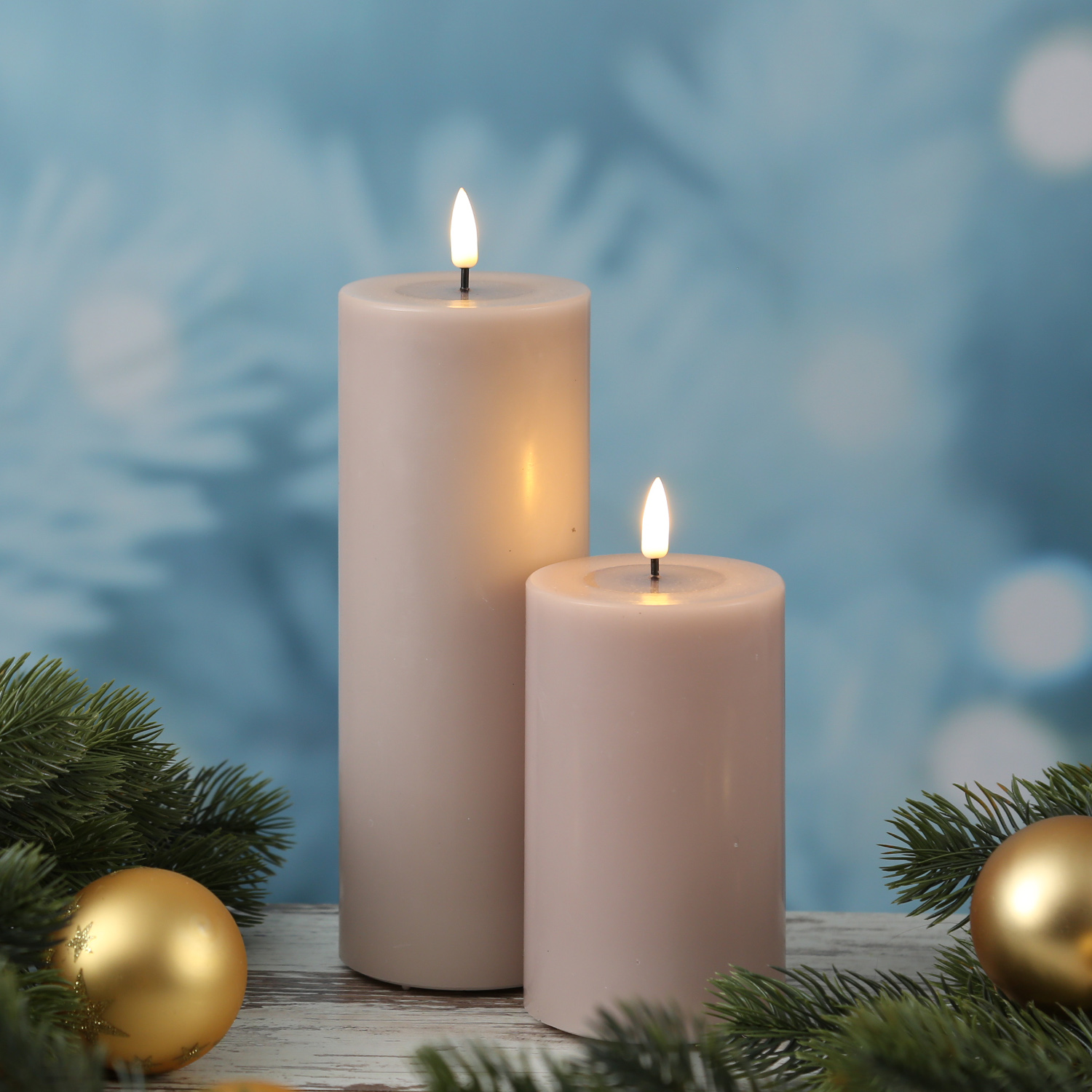LED Stumpenkerze MIA - Echtwachs - realistische 3D Flamme - H: 12,5cm - D: 7,5cm - altrosa LED Stumpenkerze MIA - Echtwachs - realistische 3D Flamme - H: 12,5cm - D: 7,5cm - altrosa