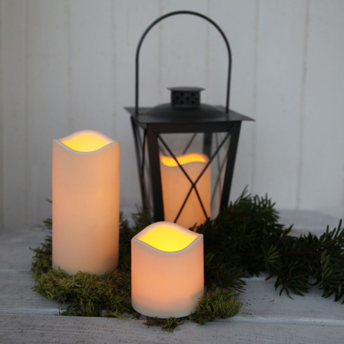 LED Stumpenkerze "Paul" - flackernde LED - H: 11,5cm - Batteriebetrieb - Timer - outdoor - creme LED Stumpenkerze "Paul" - flackernde LED - H: 11,5cm - Batteriebetrieb - Timer - outdoor - creme