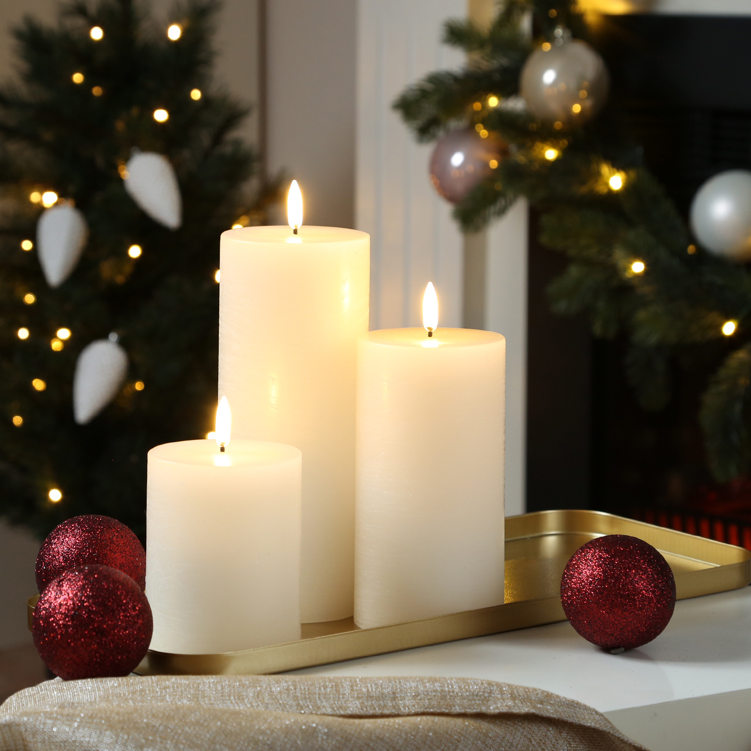 LED Kerze PIA - Rustik-Optik - Echtwachs - H: 15cm - D: 7,8cm - Timer - bis zu 1000 Std. - creme LED Kerze PIA - Rustik-Optik - Echtwachs - H: 15cm - D: 7,8cm - Timer - bis zu 1000 Std. - creme