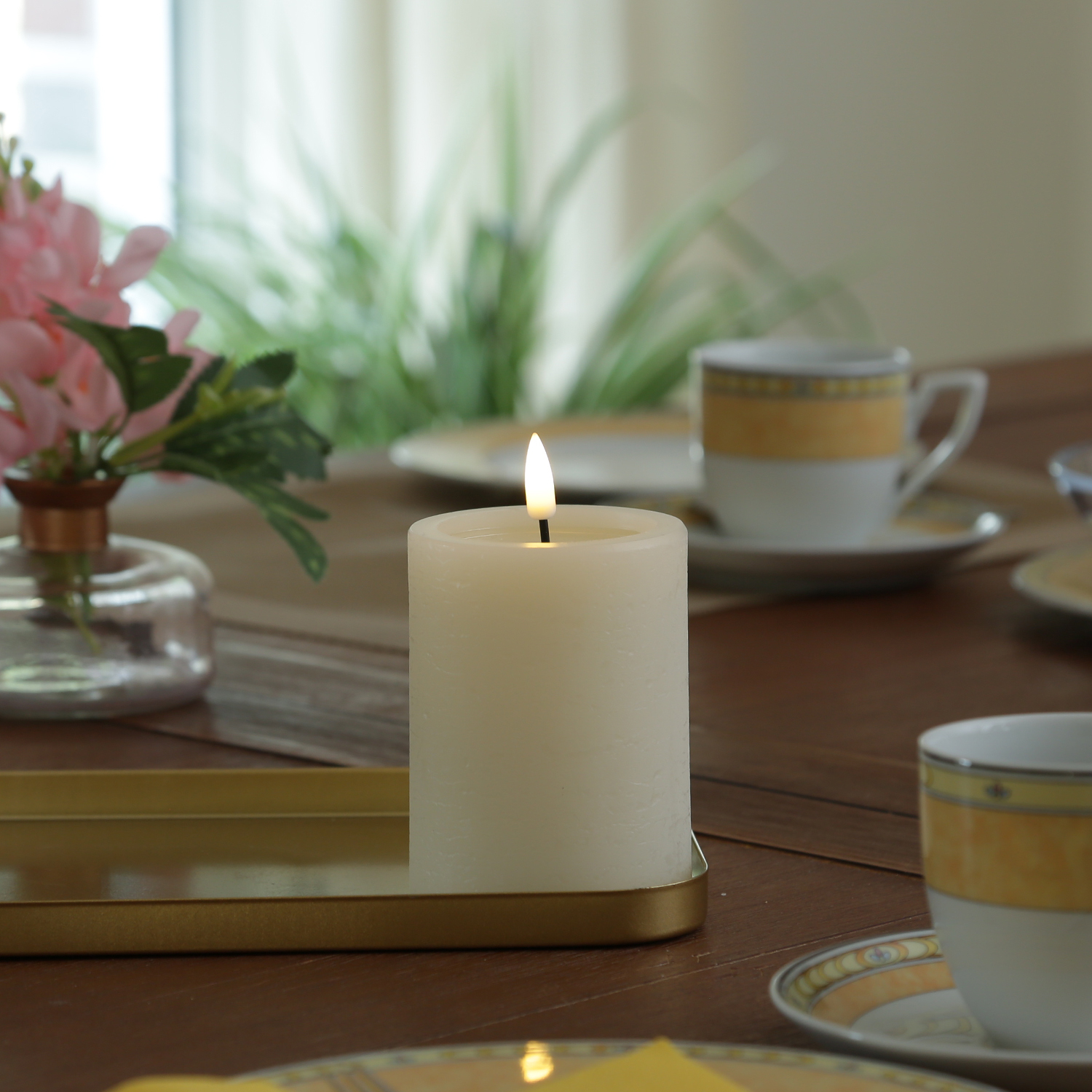 LED Kerze UNIQUE - Rustik-Optik - Echtwachs - H: 10cm - D: 7,5cm - bis zu 1500 Std. - creme LED Kerze UNIQUE - Rustik-Optik - Echtwachs - H: 10cm - D: 7,5cm - bis zu 1500 Std. - creme