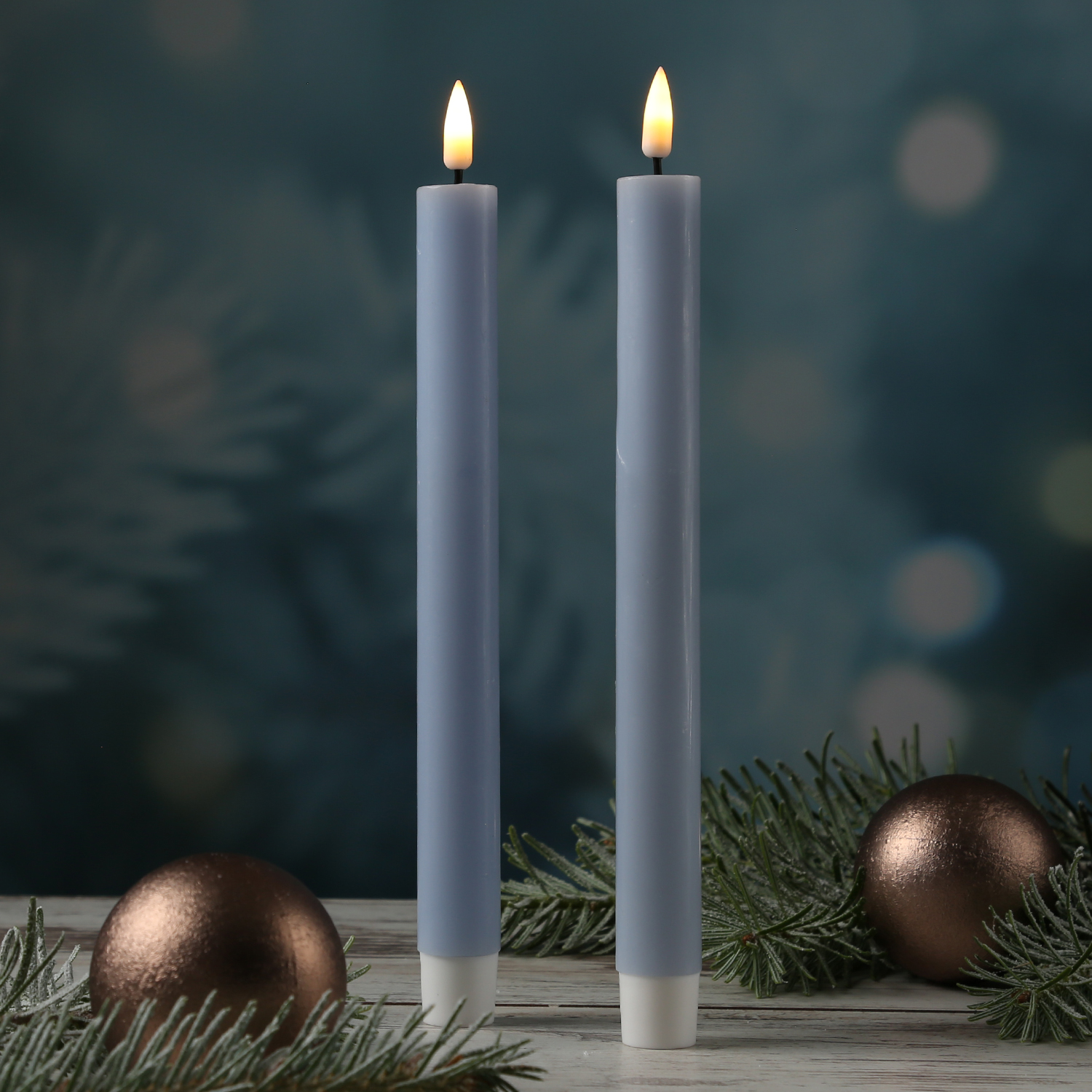 LED Stabkerzen MIA - Echtwachs - realistische 3D Flamme - H: 24cm - hellblau - 2 Stk LED Stabkerzen MIA - Echtwachs - realistische 3D Flamme - H: 24cm - hellblau - 2 Stk