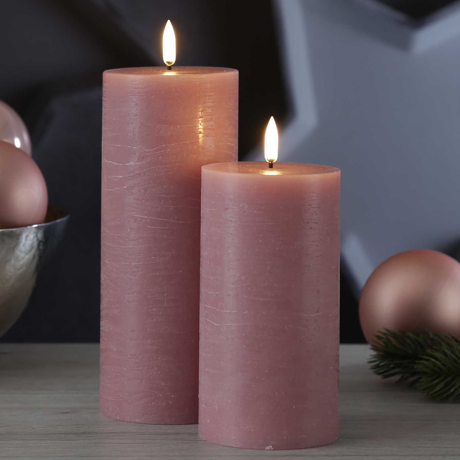 LED Kerze PIA - Rustik-Optik - Echtwachs - H: 15cm - D: 7,8cm - Timer - bis zu 1000 Std. - rosa LED Kerze PIA - Rustik-Optik - Echtwachs - H: 15cm - D: 7,8cm - Timer - bis zu 1000 Std. - rosa