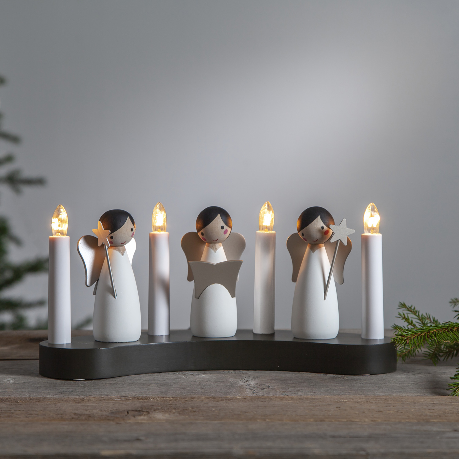 Fensterleuchter Angel Choir - 4flammig - warmweiße Glühlampen - H: 15cm - Kabel - Innen - weiß Fensterleuchter Angel Choir - 4flammig - warmweiße Glühlampen - H: 15cm - Kabel - Innen - weiß