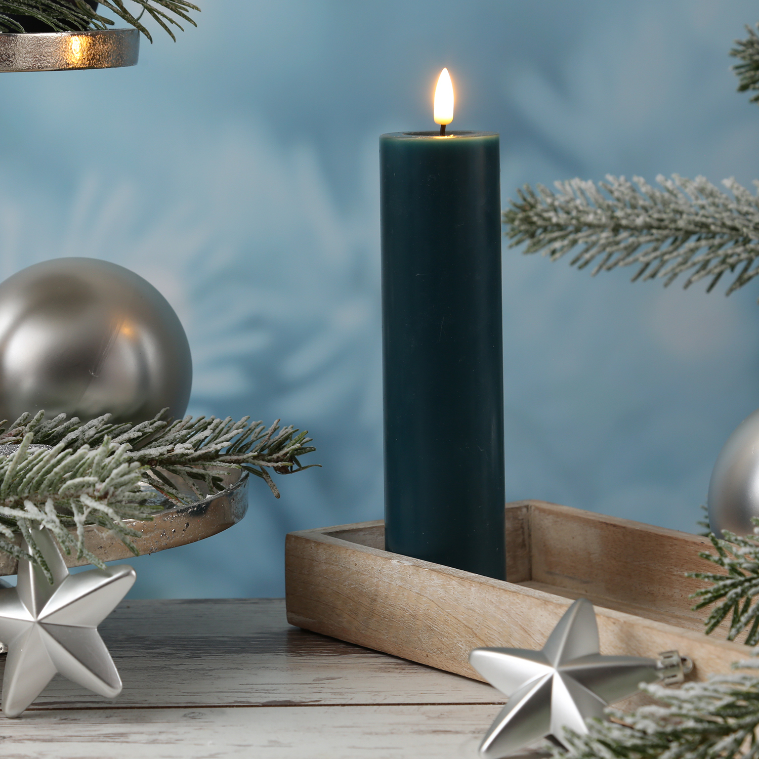 LED Stumpenkerze MIA - Echtwachs - realistische 3D Flamme - H: 20cm - D: 5cm - petrol LED Stumpenkerze MIA - Echtwachs - realistische 3D Flamme - H: 20cm - D: 5cm - petrol