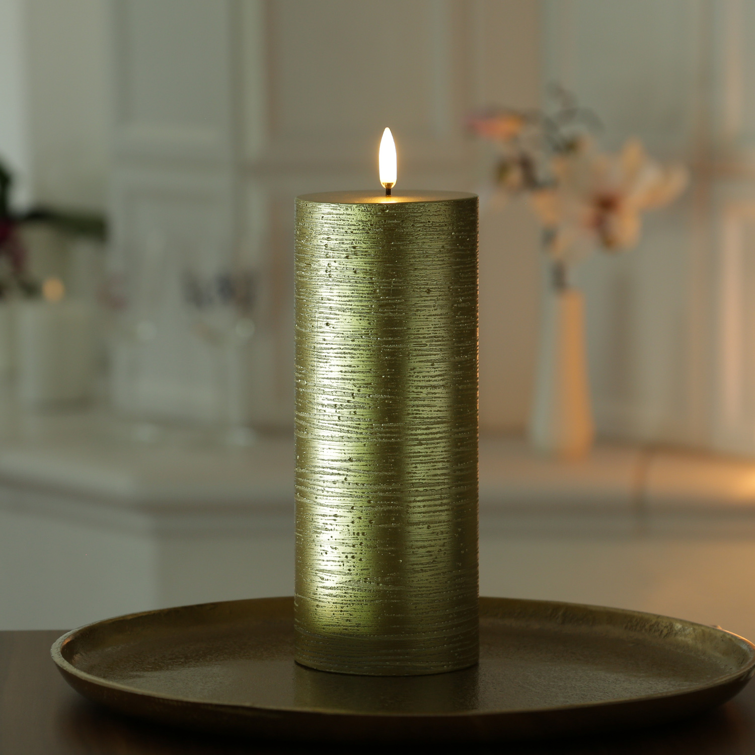 LED Kerze PIA - Rustik-Optik - Echtwachs - H: 20cm - D: 7,8cm - Timer - bis zu 1000 Std. - gold LED Kerze PIA - Rustik-Optik - Echtwachs - H: 20cm - D: 7,8cm - Timer - bis zu 1000 Std. - gold