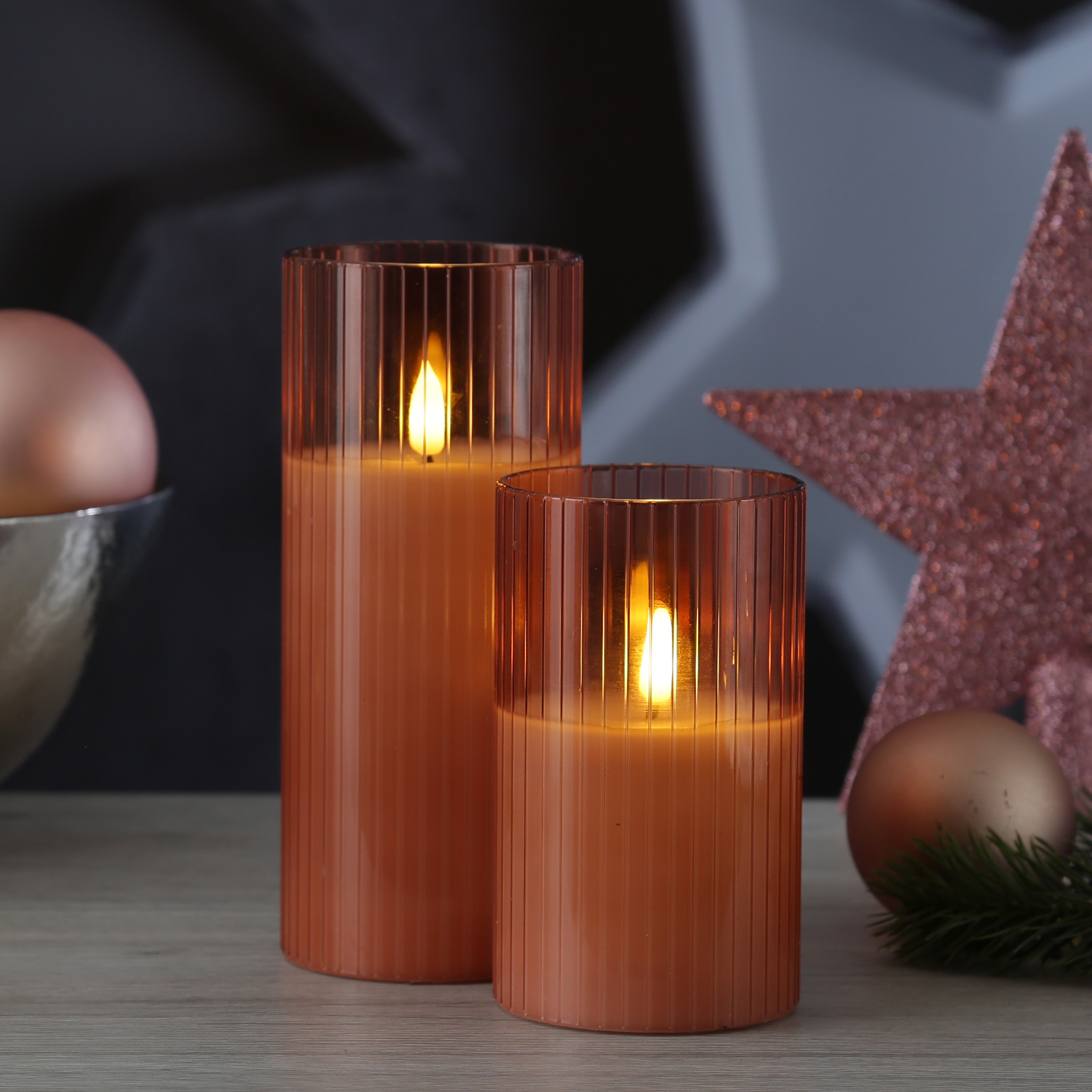 LED Kerze im Glas - Windlicht - Echtwachs - 3D Flamme - Timer - H: 17,5cm - D: 7,5cm - rosa LED Kerze im Glas - Windlicht - Echtwachs - 3D Flamme - Timer - H: 17,5cm - D: 7,5cm - rosa