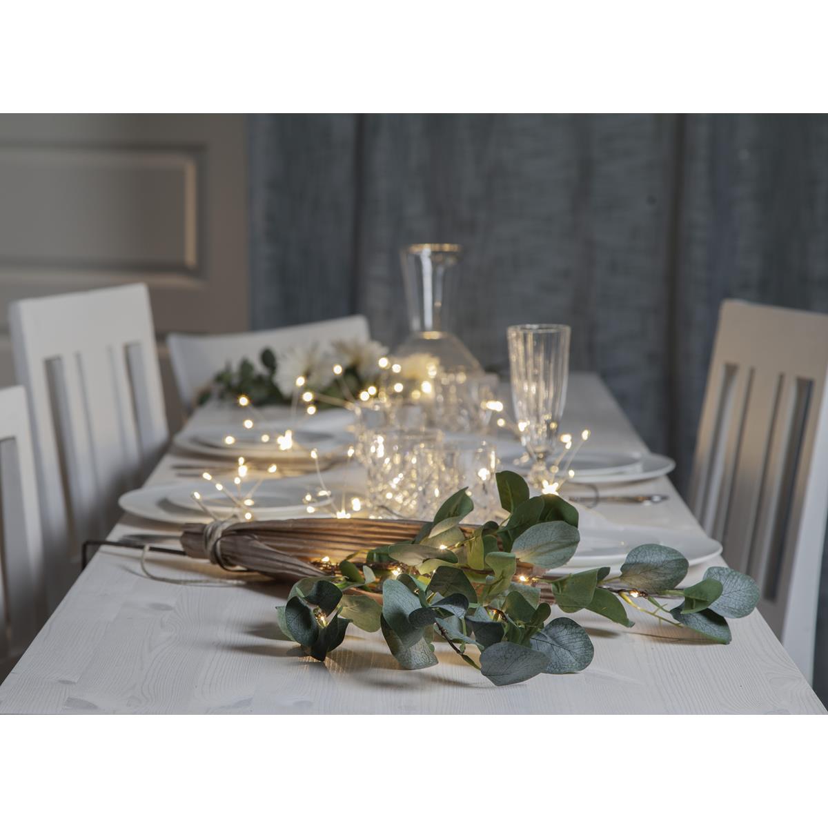 LED Leuchtzweig "Eukalyptus" - 15 warmweiße LED - H: 90cm - Batteriebetrieb - Timer - grüne Blätter LED Leuchtzweig "Eukalyptus" - 15 warmweiße LED - H: 90cm - Batteriebetrieb - Timer - grüne Blätter