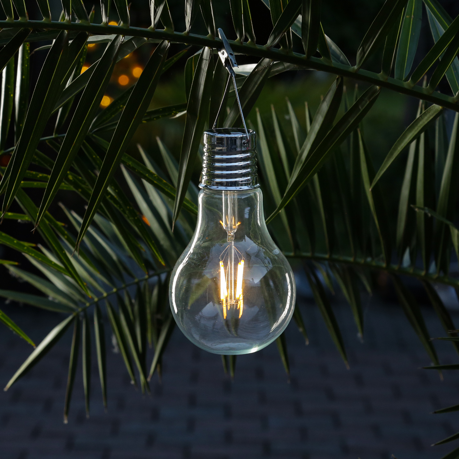 LED Solar XL Glühbirne - warmweißes Filament - H: 18cm - Dämmerungssensor - outdoor - 5 Stück LED Solar XL Glühbirne - warmweißes Filament - H: 18cm - Dämmerungssensor - outdoor - 5 Stück
