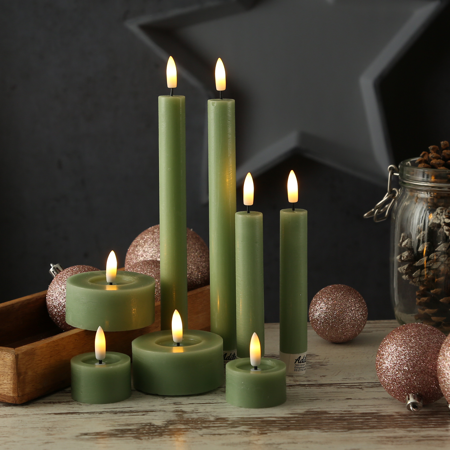 LED Maxi Teelichter LINA - Rustik-Optik - Echtwachs - Timer - D: 7cm - H: 6cm - grün - 2 Stück