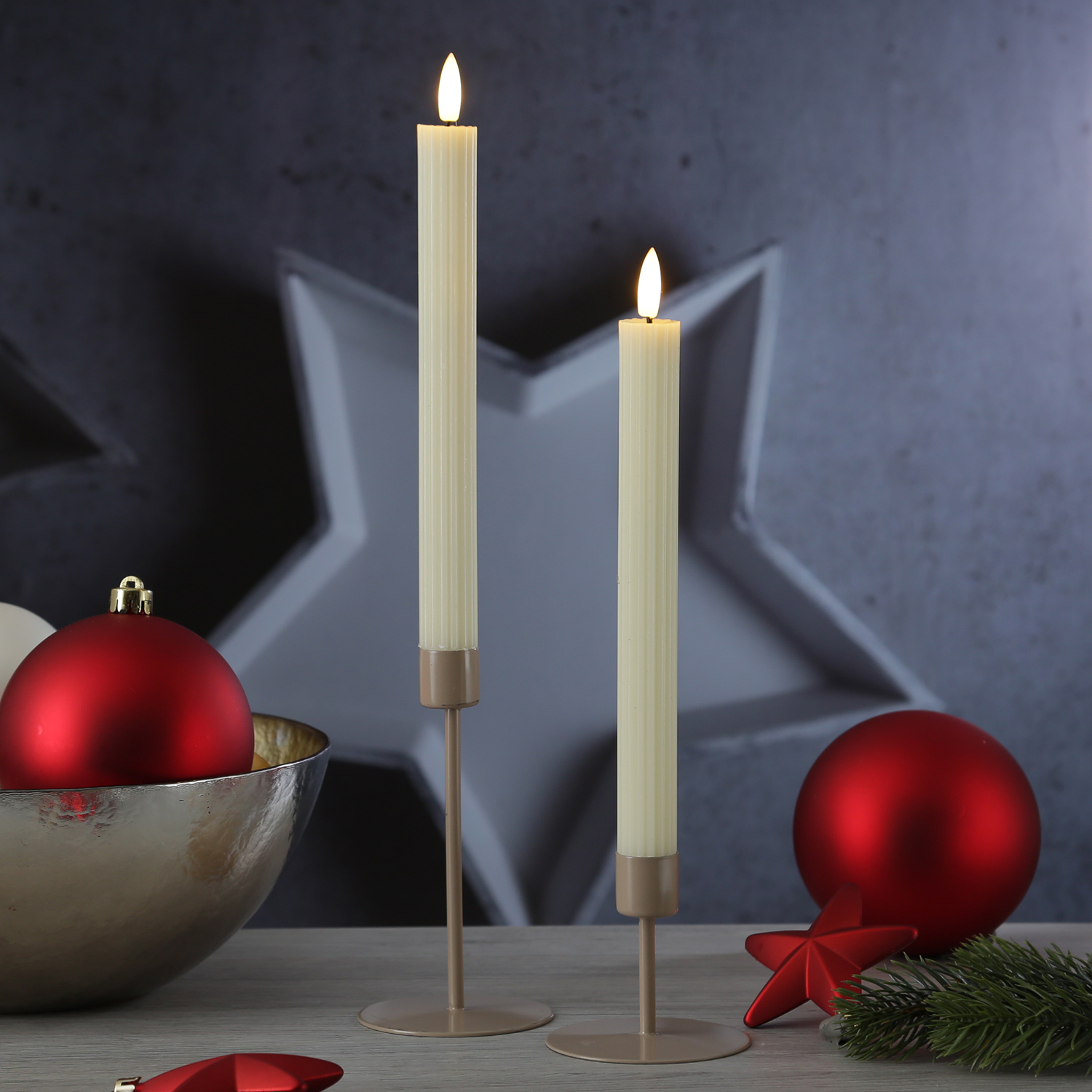 Stabkerzenhalter - Kerzenständer für Tafelkerzen - Metall - H: 7cm - D: 7,5cm - beige Stabkerzenhalter - Kerzenständer für Tafelkerzen - Metall - H: 7cm - D: 7,5cm - beige