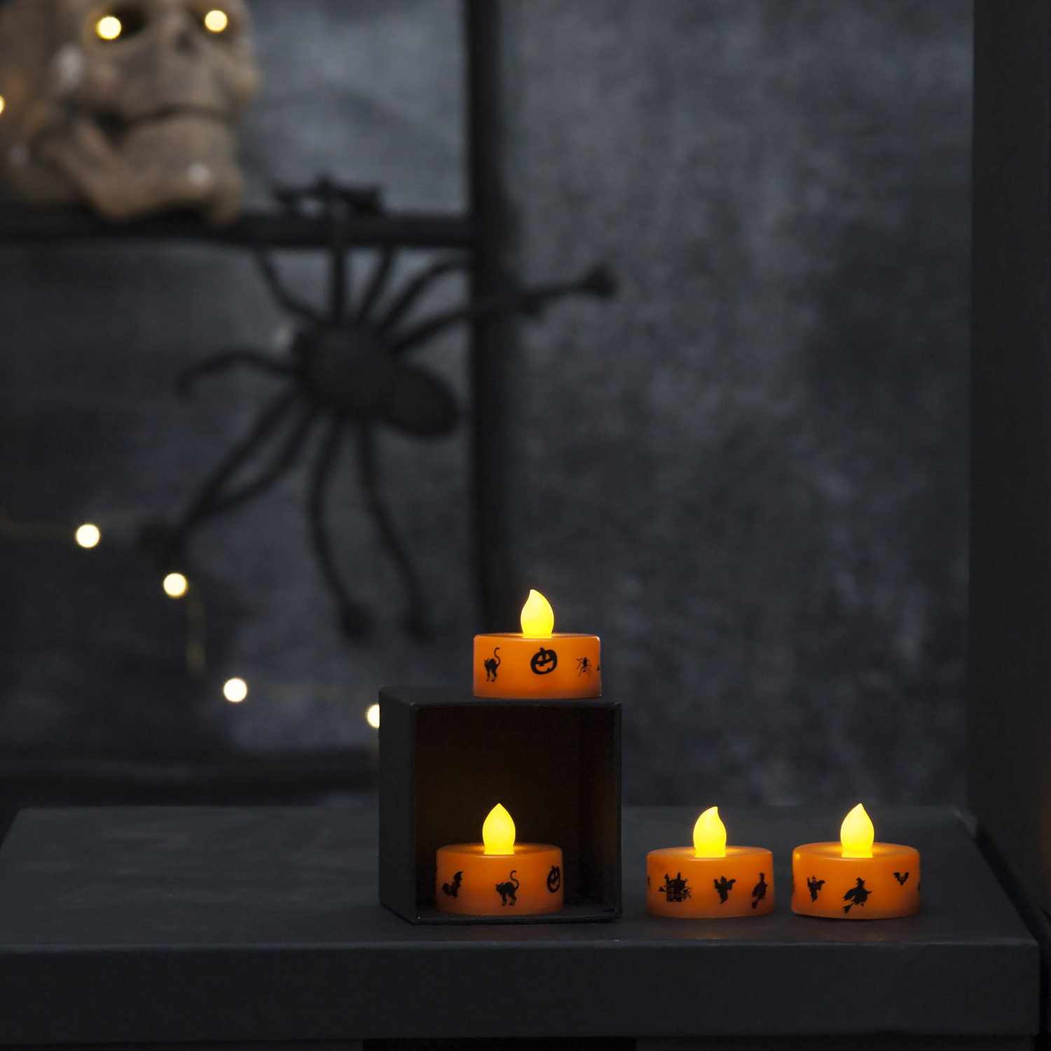 LED Teelichter Halloween - gelbe Flamme - H: 3cm - D: 4cm - Batteriebetrieb - orange - 4er Set LED Teelichter Halloween - gelbe Flamme - H: 3cm - D: 4cm - Batteriebetrieb - orange - 4er Set