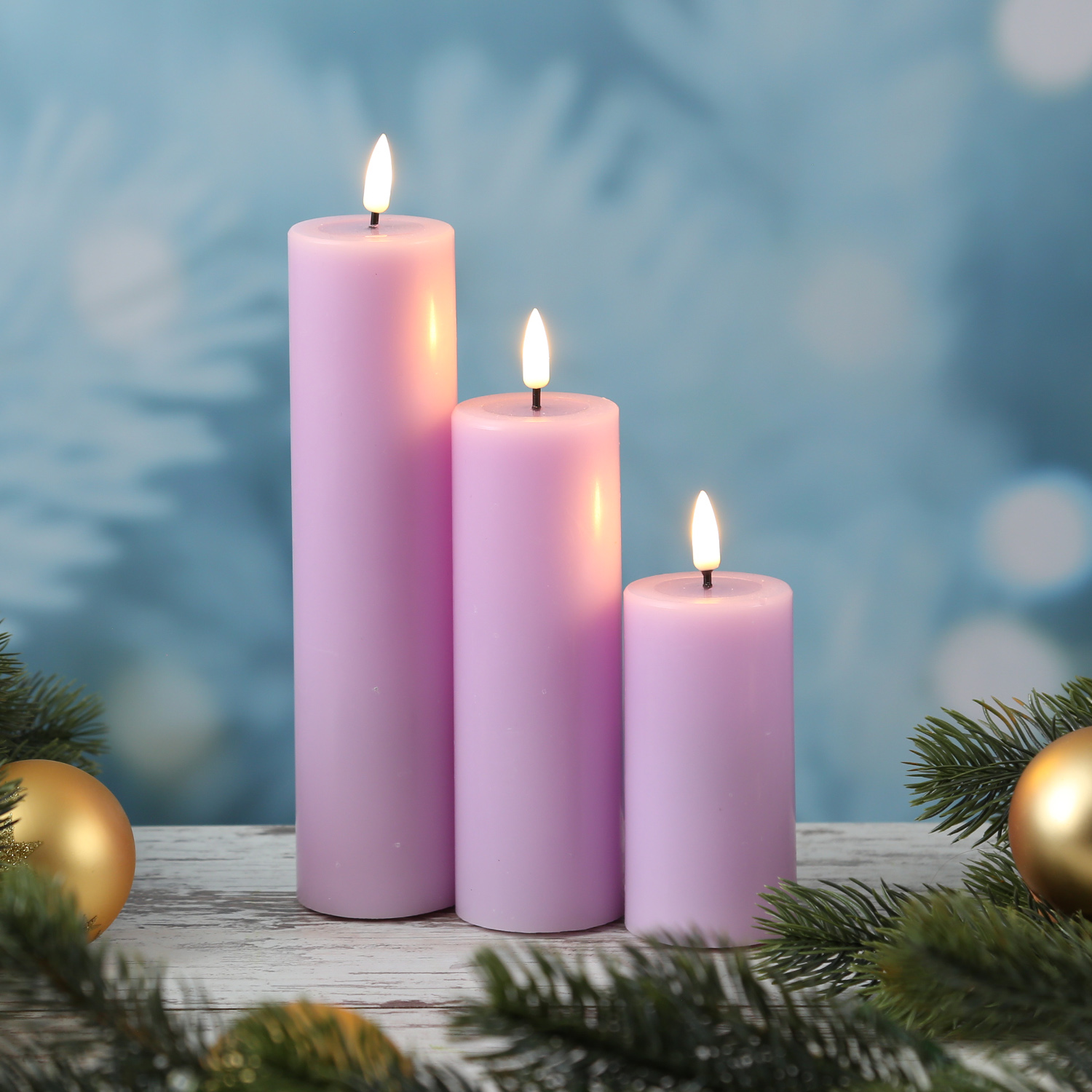 LED Stumpenkerze MIA - Echtwachs - realistische 3D Flamme - H: 20cm - D: 5cm - lavendel LED Stumpenkerze MIA - Echtwachs - realistische 3D Flamme - H: 20cm - D: 5cm - lavendel