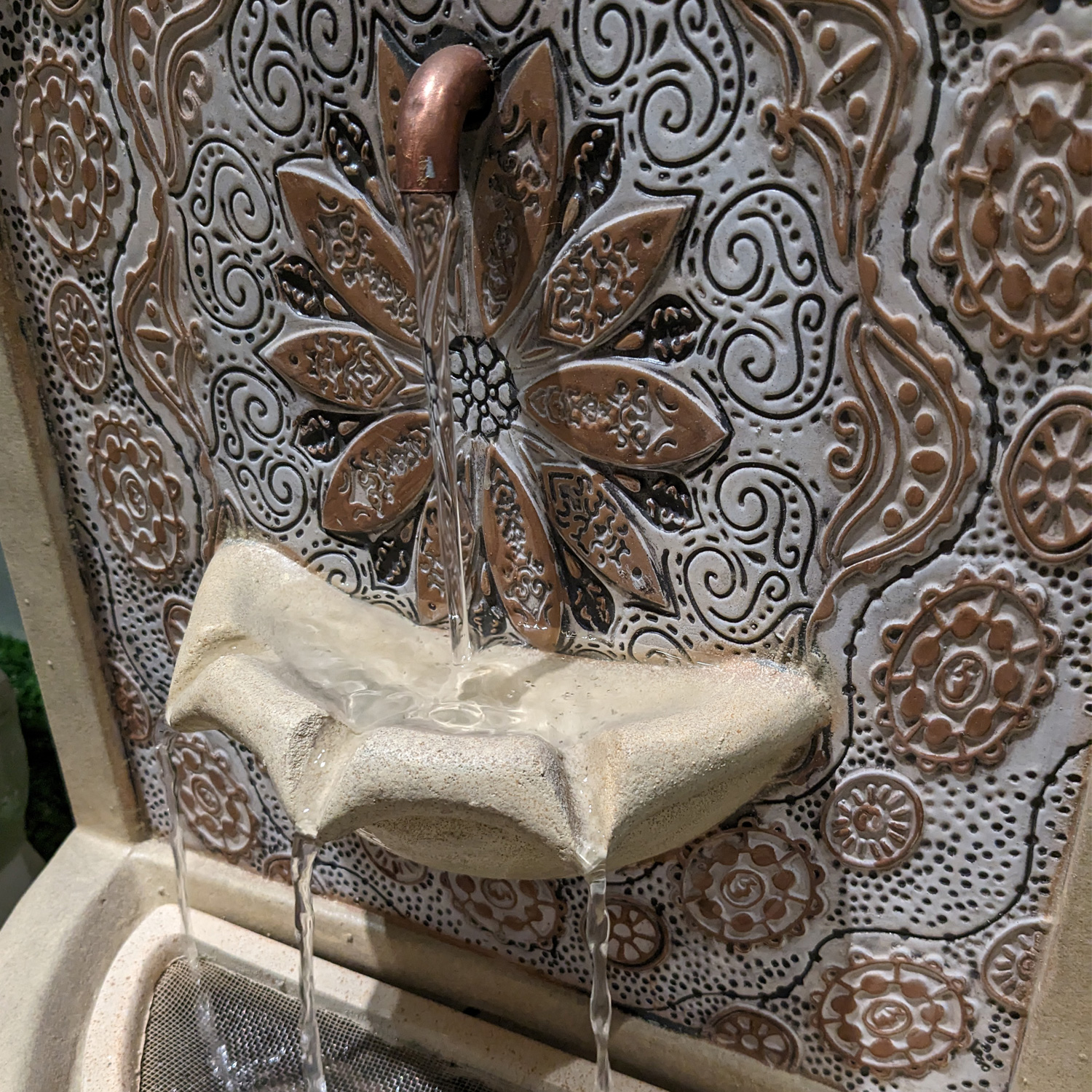 Brunnen - Wand u. Standbrunnen - rund - GRC Beton - H: 54cm - Außentrafo - natur Brunnen - Wand u. Standbrunnen - rund - GRC Beton - H: 54cm - Außentrafo - natur