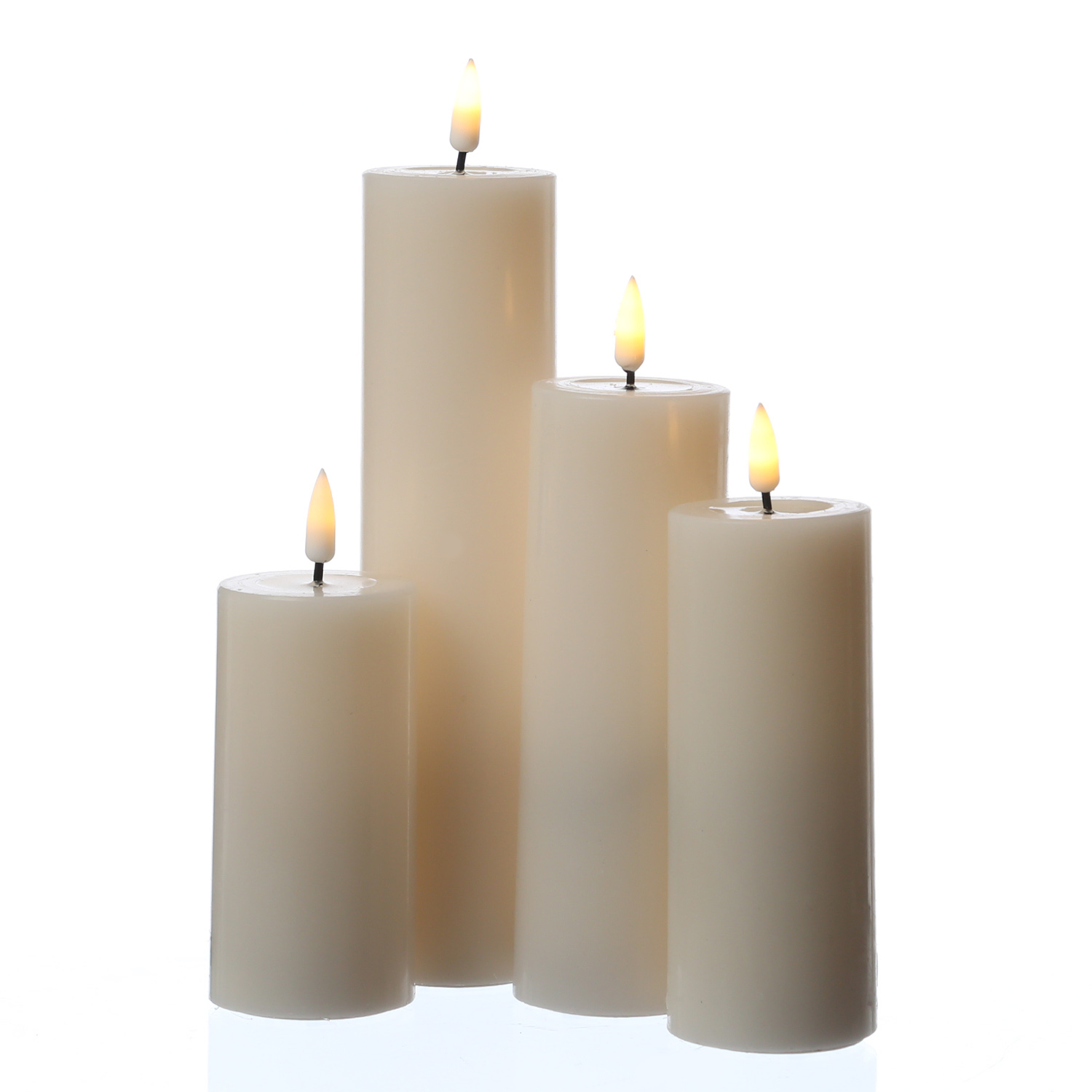 LED Stumpenkerze MIA - Echtwachs - realistische 3D Flamme - H: 20cm D: 5cm - Batterie - creme LED Stumpenkerze MIA - Echtwachs - realistische 3D Flamme - H: 20cm D: 5cm - Batterie - creme