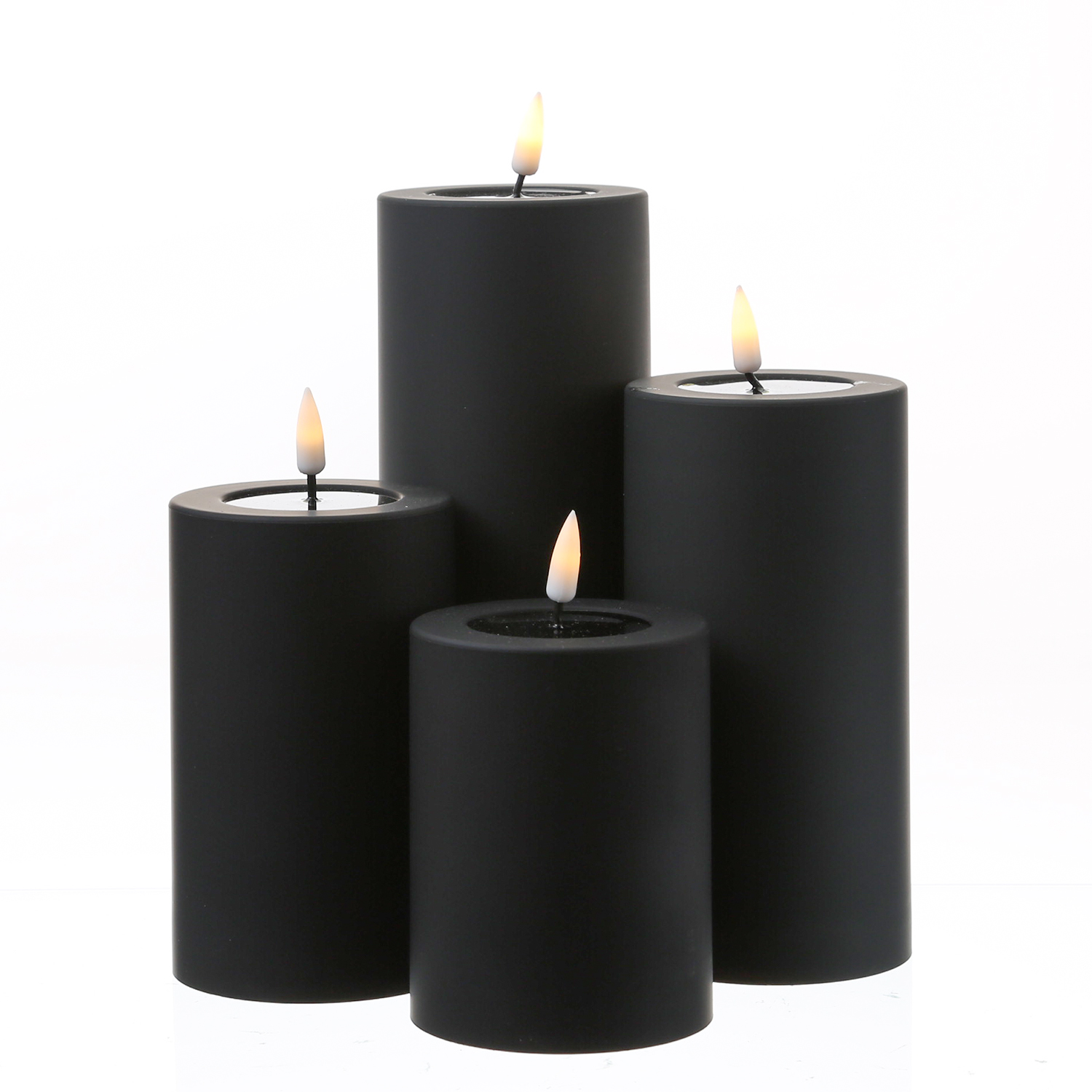 LED Stumpenkerze MIA - Kunststoff - 3D Flamme - H: 12,5cm - D: 7,5cm - für Außen - schwarz LED Stumpenkerze MIA - Kunststoff - 3D Flamme - H: 12,5cm - D: 7,5cm - für Außen - schwarz