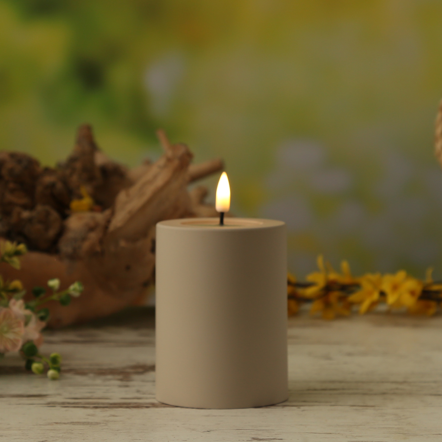 LED Stumpenkerze MIA - Kunststoff - 3D Flamme - H: 10cm - D: 7,5cm - für Außen - sand LED Stumpenkerze MIA - Kunststoff - 3D Flamme - H: 10cm - D: 7,5cm - für Außen - sand