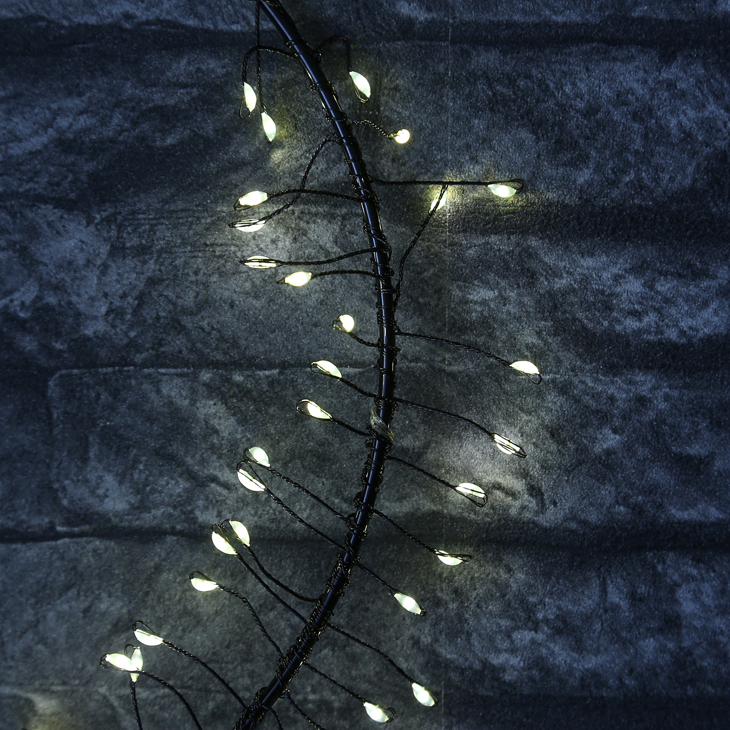 LED Kranz - Lichtkranz - 130 warmweiße LED - D: 30cm - Batterie - Timer - für Innen - schwarz