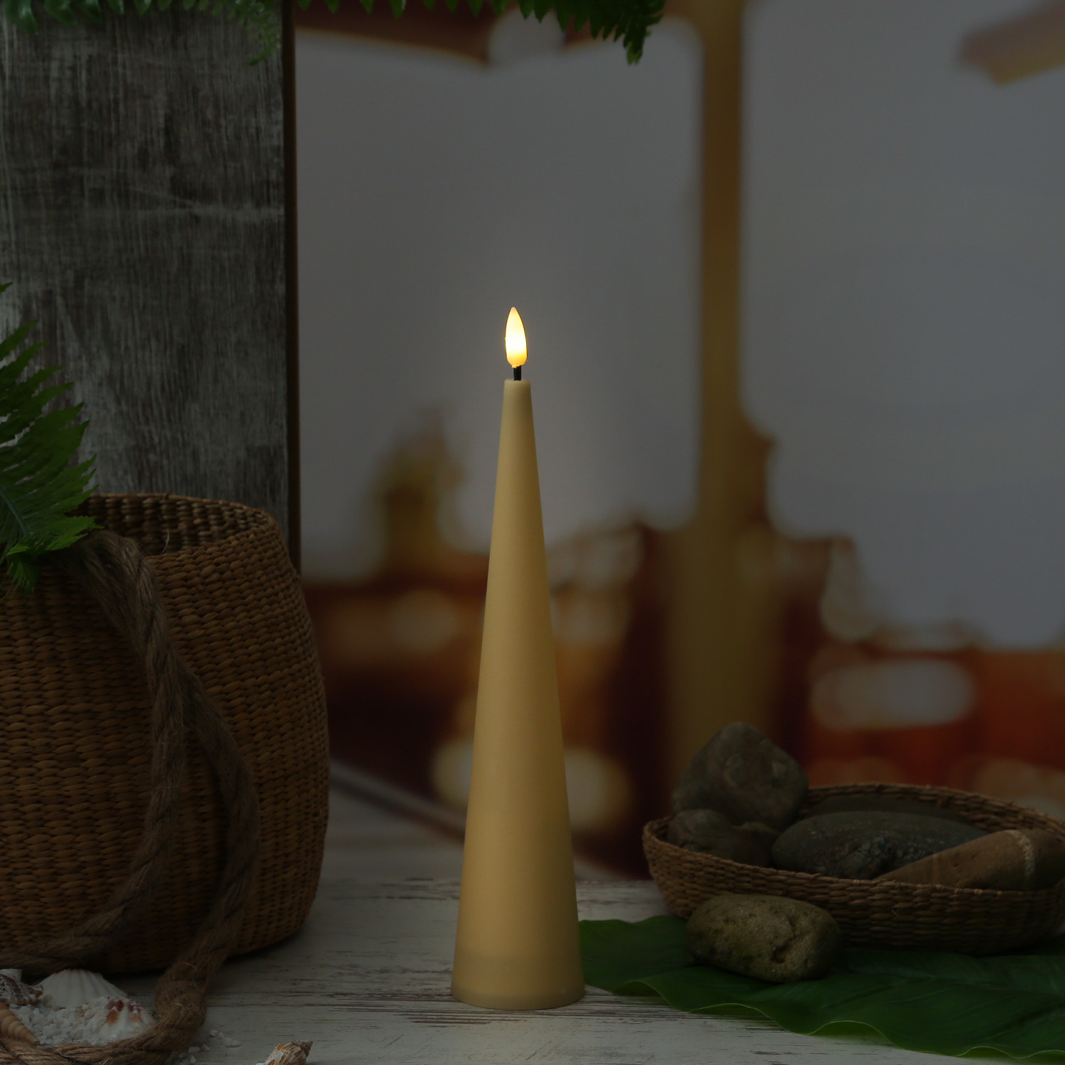 LED Kegelkerze - Kunststoff - realistische 3D Flamme - H: 25cm - Timer - für Außen - creme LED Kegelkerze - Kunststoff - realistische 3D Flamme - H: 25cm - Timer - für Außen - creme