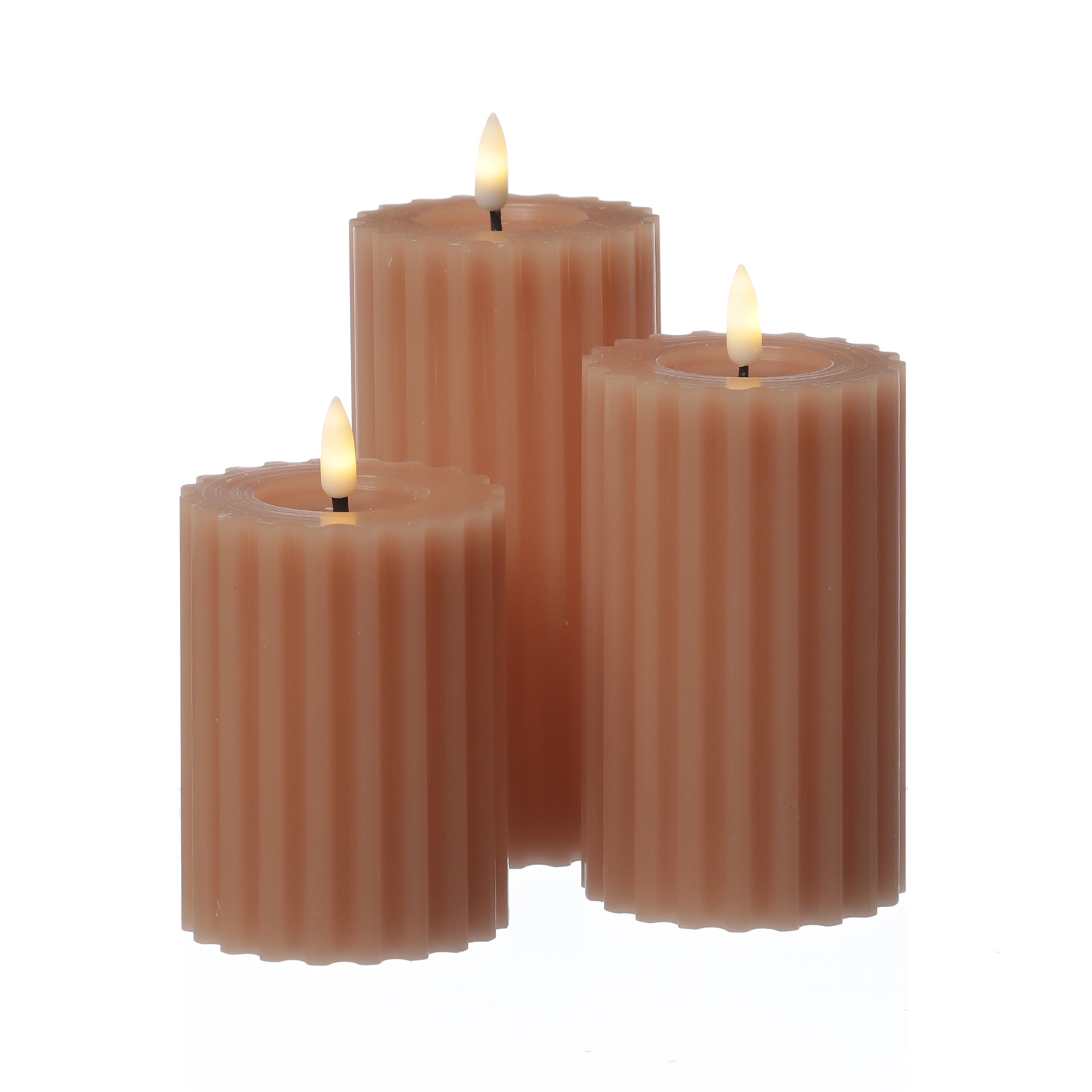 LED Kerze LIV - gerillt - Echtwachs - warmweiße 3D Flamme - H: 14,5cm - D: 7,5cm - Timer - altrosa LED Kerze LIV - gerillt - Echtwachs - warmweiße 3D Flamme - H: 14,5cm - D: 7,5cm - Timer - altrosa