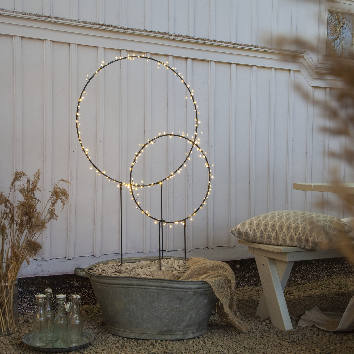 LED Lichtkreis Barlumi - stehend - H: 84cm - 80 warmweiße LED - inkl. Kabel - Outdoor - schwarz