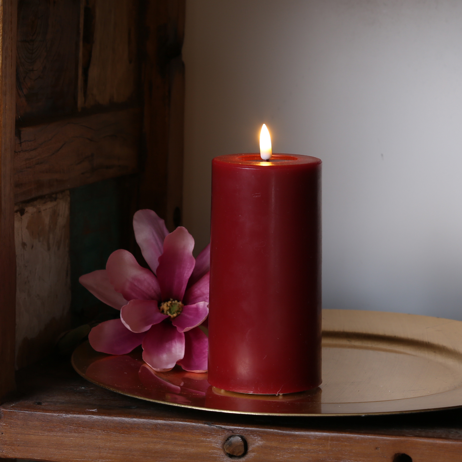 LED Stumpenkerze MIA - Echtwachs - realistische 3D Flamme - H: 15cm - Batteriebetrieb - weinrot LED Stumpenkerze MIA - Echtwachs - realistische 3D Flamme - H: 15cm - Batteriebetrieb - weinrot