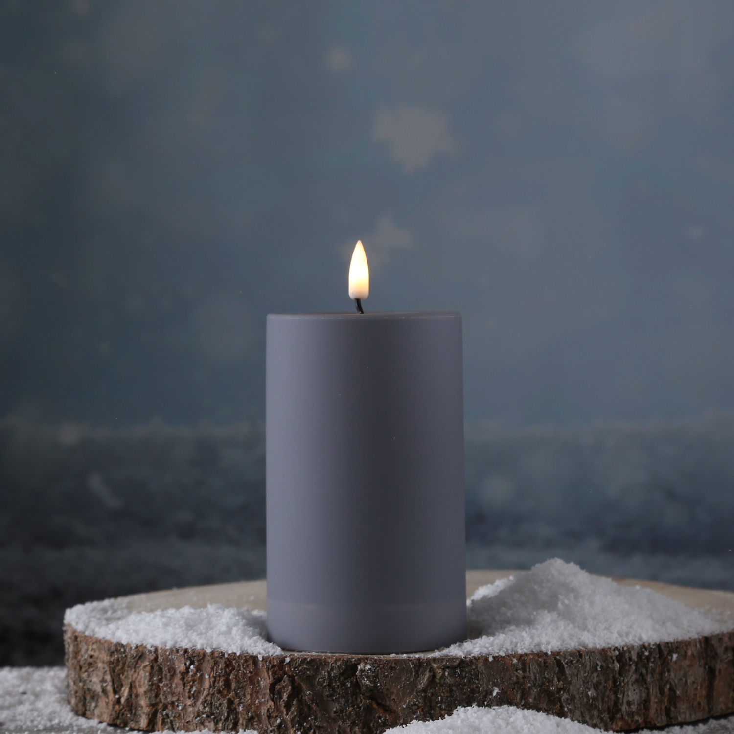 LED Stumpenkerze MIA - Kunststoff - realistische 3D Flamme - H: 12,5cm - outdoor - grau LED Stumpenkerze MIA - Kunststoff - realistische 3D Flamme - H: 12,5cm - outdoor - grau