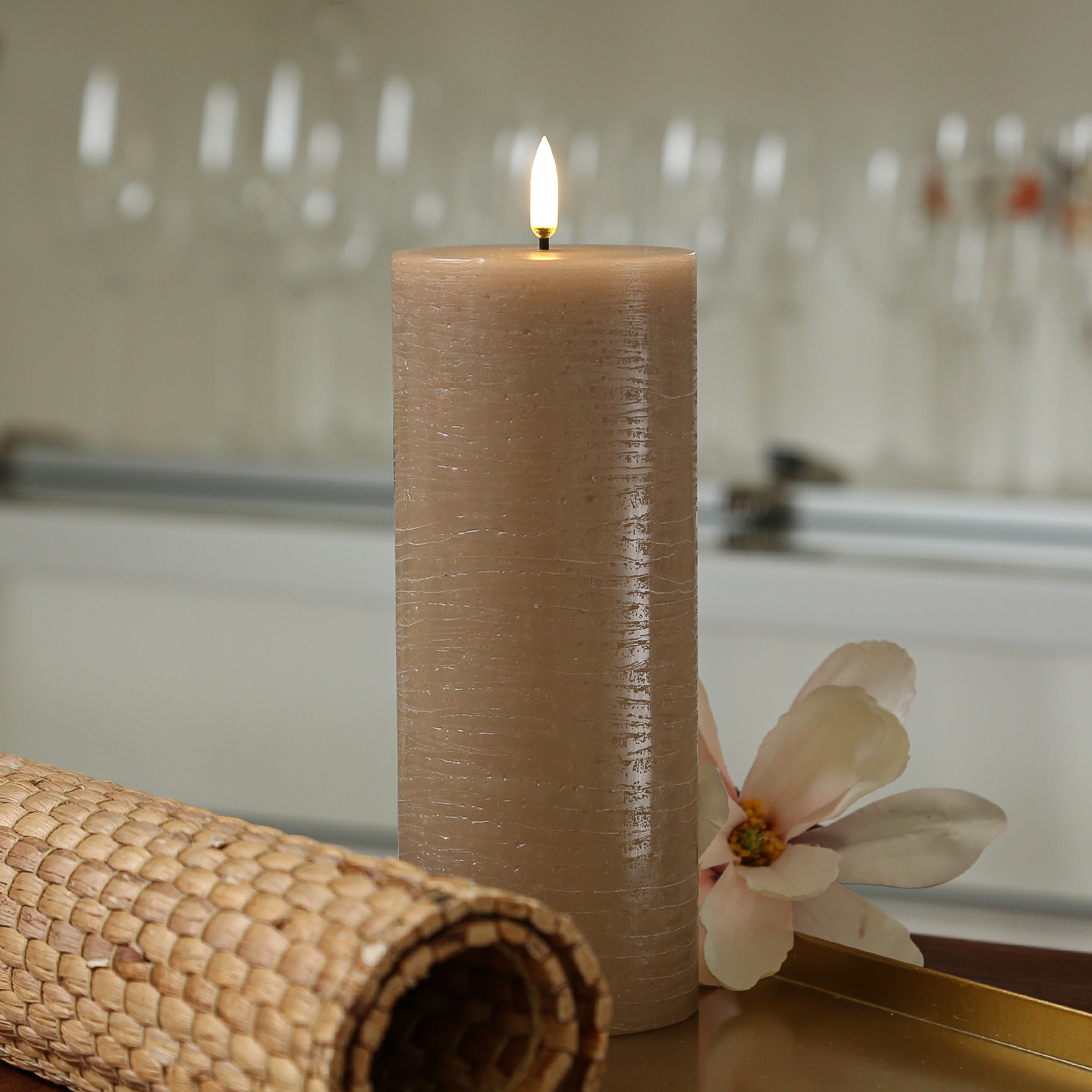 LED Kerze PIA - Rustik-Optik - Echtwachs - H: 20cm - D: 7,8cm - Timer - bis zu 1000 Std. - beige LED Kerze PIA - Rustik-Optik - Echtwachs - H: 20cm - D: 7,8cm - Timer - bis zu 1000 Std. - beige