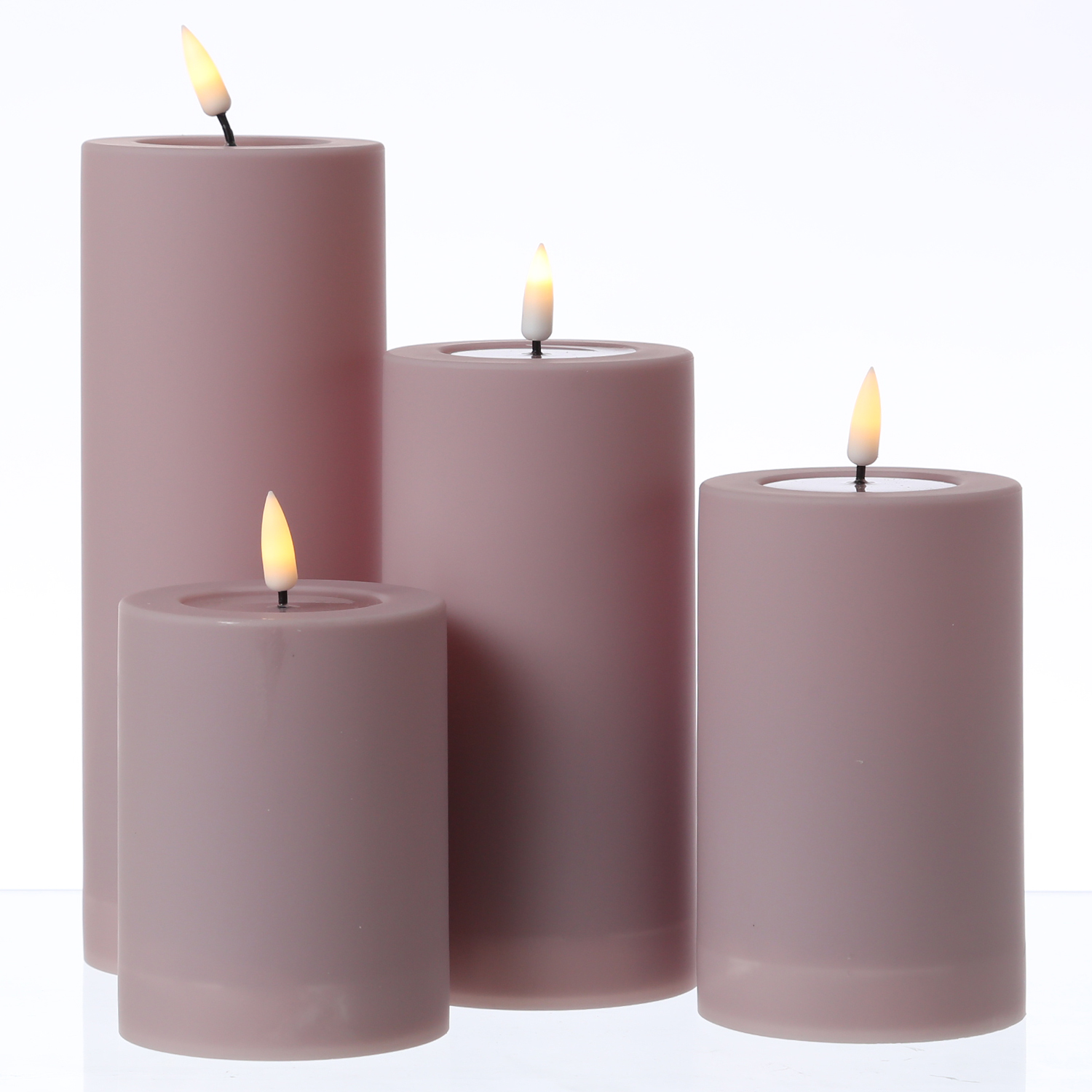 LED Stumpenkerze MIA - Kunststoff - realistische 3D Flamme - H: 10cm - outdoor - pastell lila LED Stumpenkerze MIA - Kunststoff - realistische 3D Flamme - H: 10cm - outdoor - pastell lila