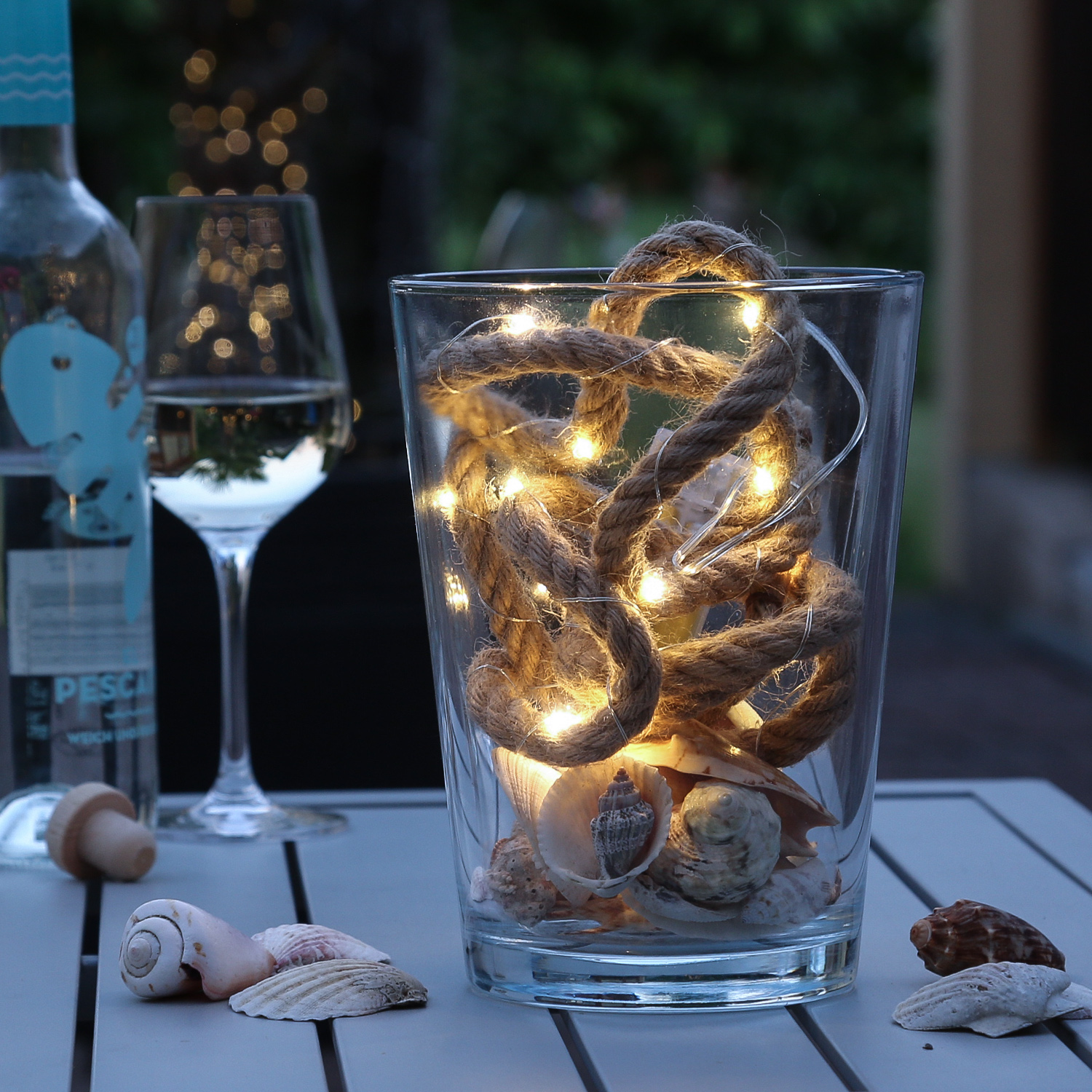 LED Lichterkette Seil - 200 warmweiße LED - L: 10m - 8 Funkt. - Timer - Batterie - Innen/Außen LED Lichterkette Seil - 200 warmweiße LED - L: 10m - 8 Funkt. - Timer - Batterie - Innen/Außen