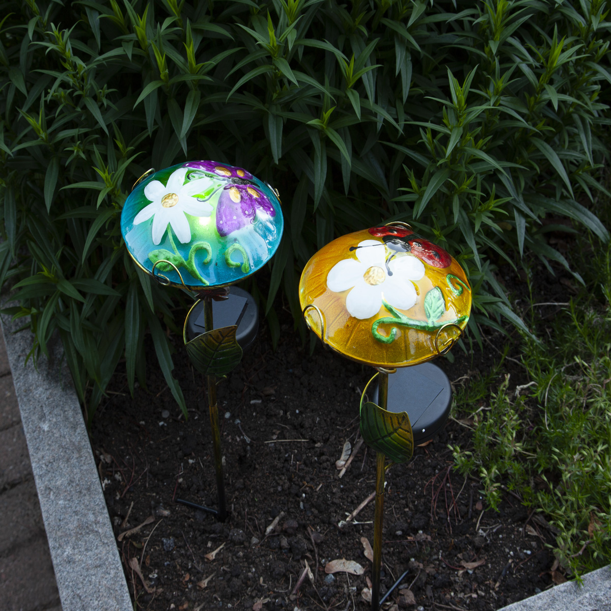 LED Solarstab "Glasschirm" - mit Schmetterling - blau - kaltweiße LED - H: 44cm - Dämmerungssensor LED Solarstab "Glasschirm" - mit Schmetterling - blau - kaltweiße LED - H: 44cm - Dämmerungssensor