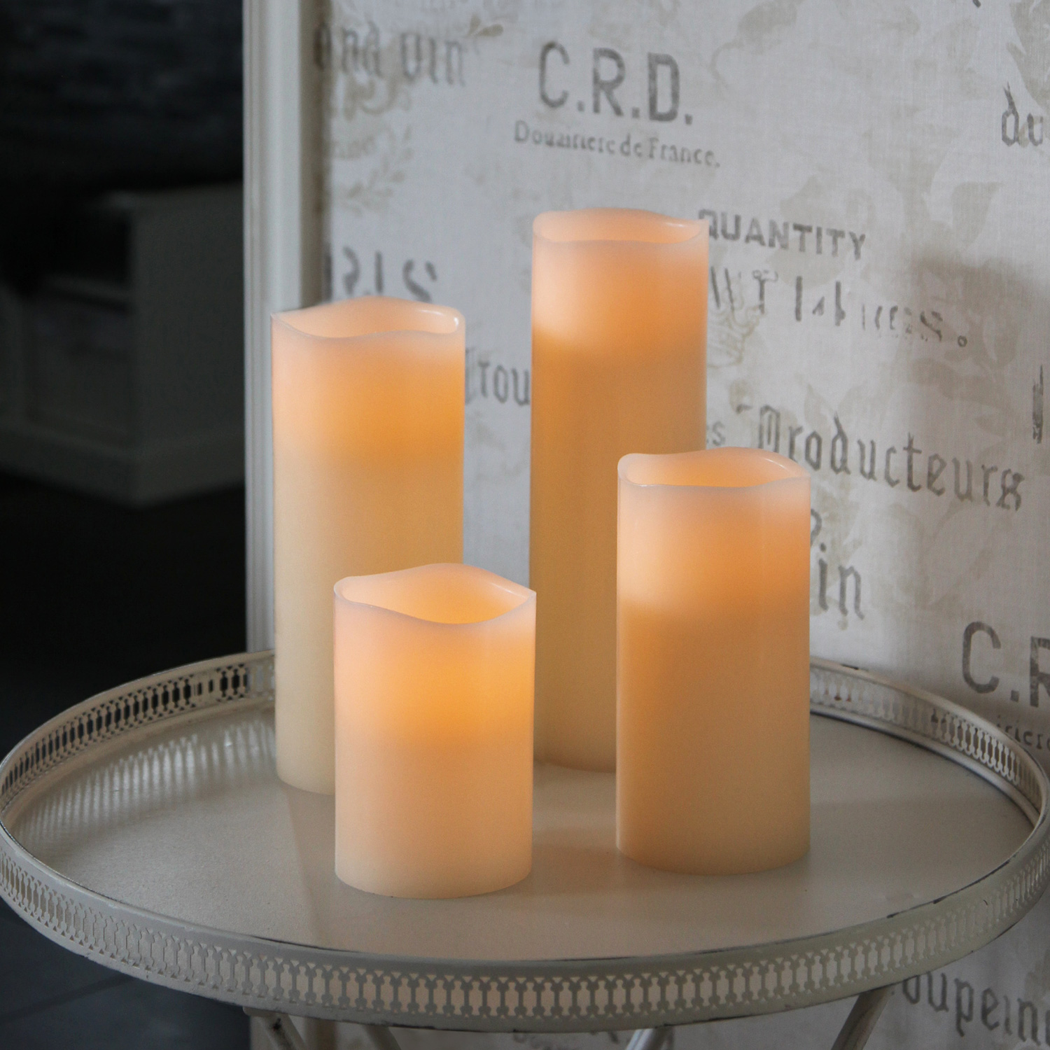 LED Kerze Big - Echtwachs - flackernde gelbe LED - Timer - Batteriebetrieb - H: 15cm D: 10cm - creme LED Kerze Big - Echtwachs - flackernde gelbe LED - Timer - Batteriebetrieb - H: 15cm D: 10cm - creme