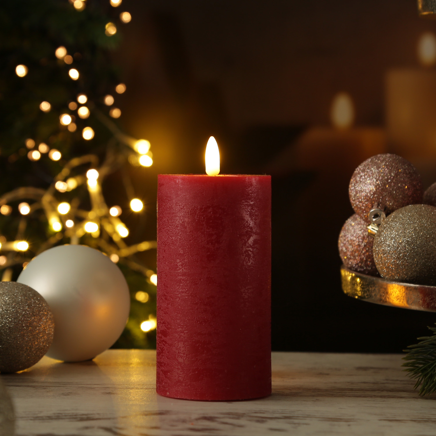 LED Kerze LINA - Rustik-Optik - Echtwachs - 3D Flamme - H: 15cm - D: 7cm - Batterie - Timer - rot