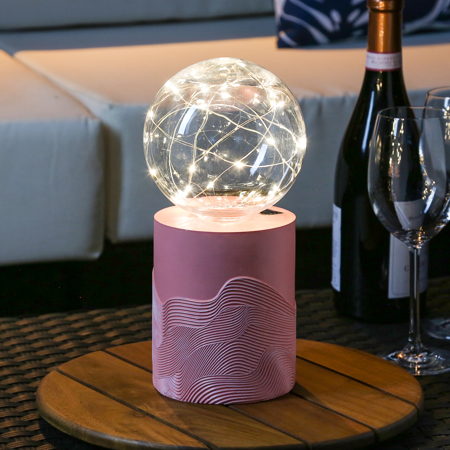 LED Solar Tischlampe GLOW - Kugelleuchte mit Sockel - warmweiße LED - H: 27cm - Außen - orange LED Solar Tischlampe GLOW - Kugelleuchte mit Sockel - warmweiße LED - H: 27cm - Außen - orange