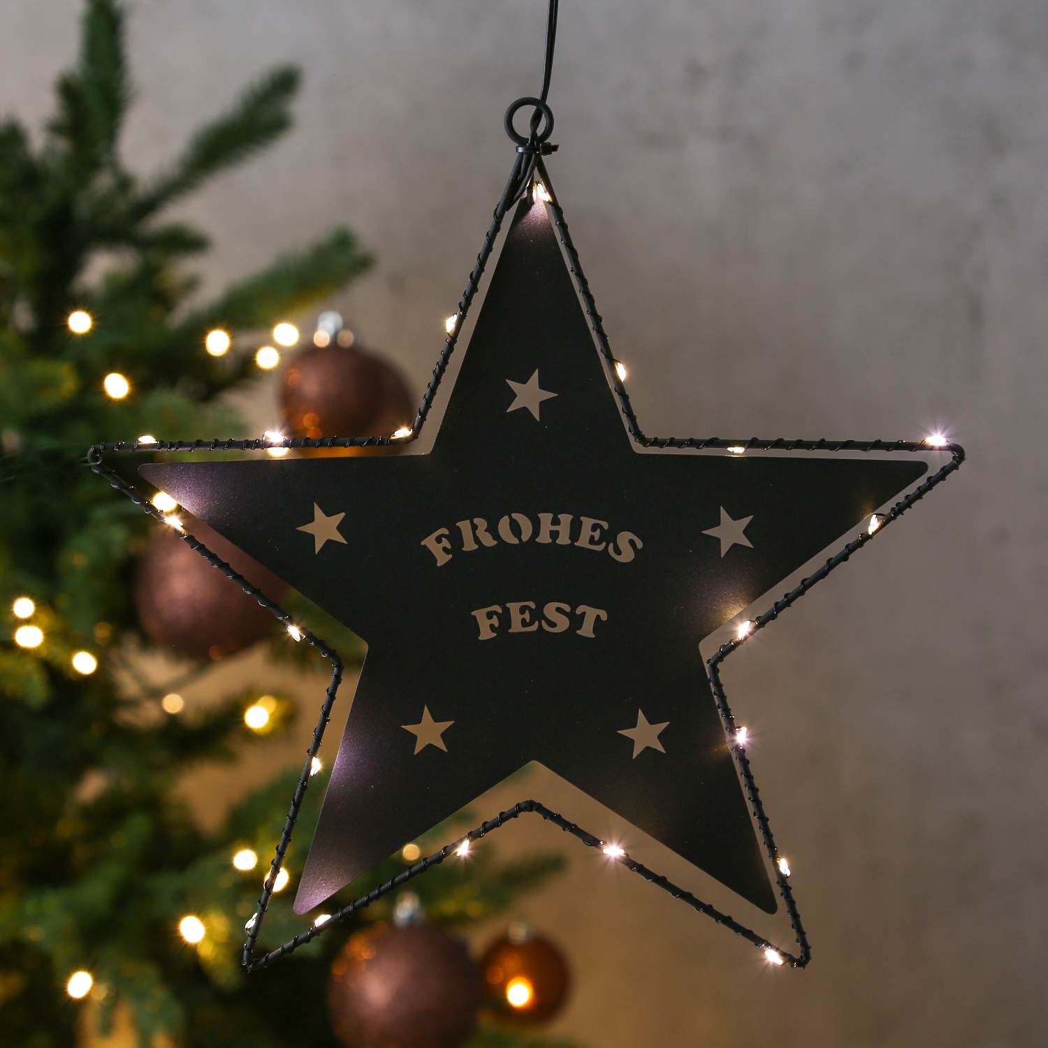 LED Hängestern FROHES FEST - Metallstern - 5-zackig - D: 27cm - 20 LED - Batteriebetrieb - schwarz LED Hängestern FROHES FEST - Metallstern - 5-zackig - D: 27cm - 20 LED - Batteriebetrieb - schwarz