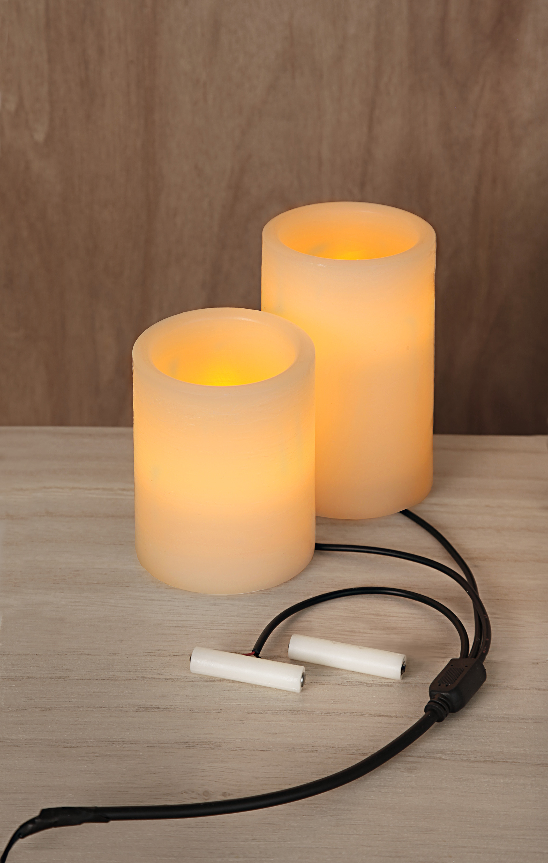 Stromadapter für Batterieartikel  (2xAAA) - Batterie Eliminator - Ersetzt 3 x 2 Microbatterien Stromadapter für Batterieartikel  (2xAAA) - Batterie Eliminator - Ersetzt 3 x 2 Microbatterien