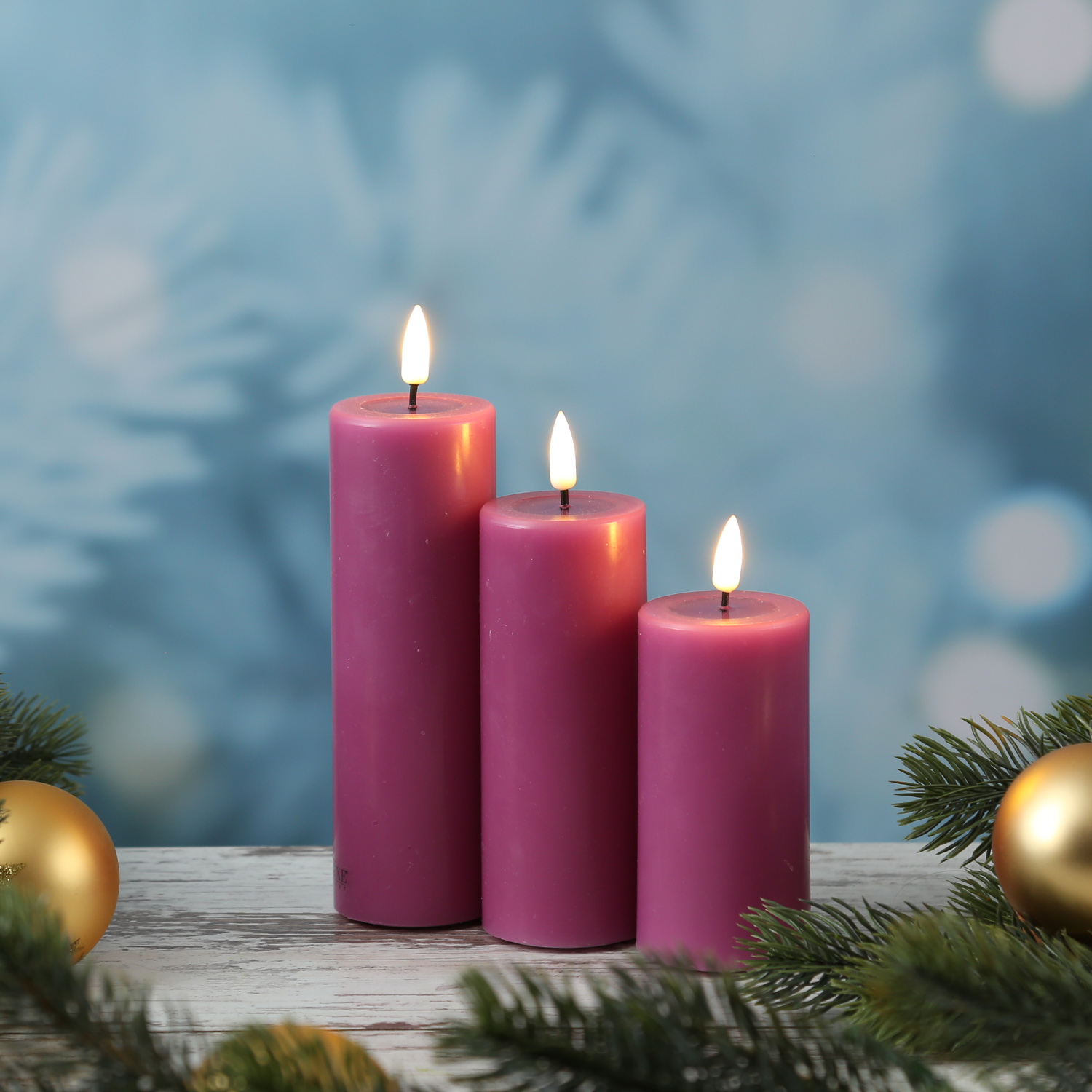 LED Stumpenkerze MIA - Echtwachs - realistische 3D Flamme - H: 12,5cm - D: 5cm - malve LED Stumpenkerze MIA - Echtwachs - realistische 3D Flamme - H: 12,5cm - D: 5cm - malve