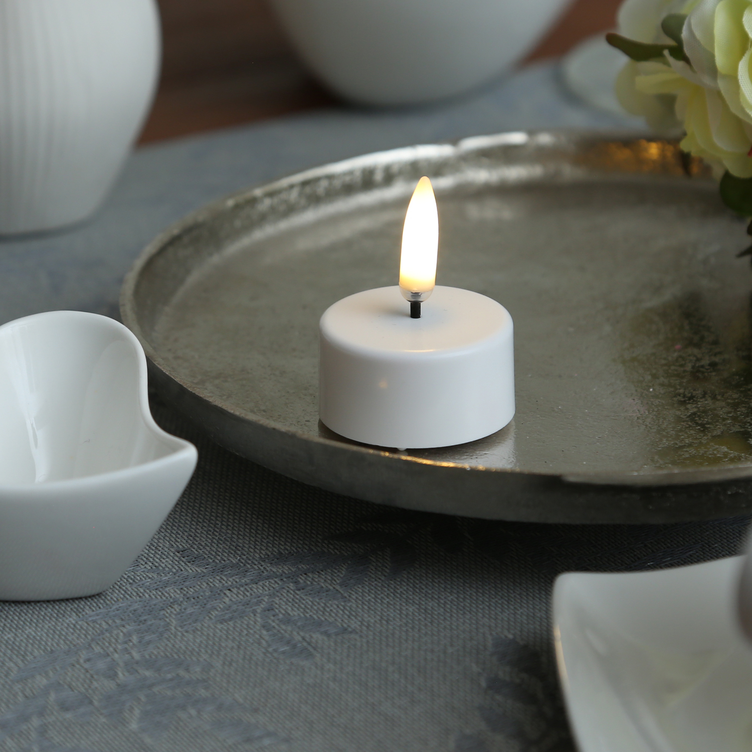 LED Teelicht THEA - Kunststoff - D: 3,9cm - H: 5cm - Timer - inkl. Batterie - weiß