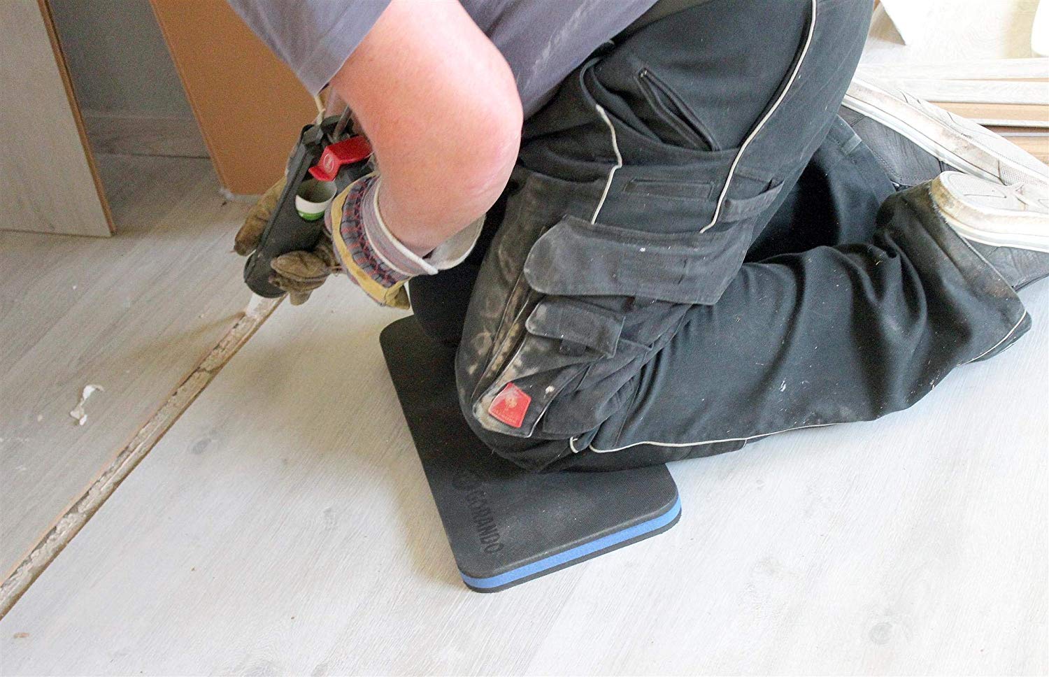 GORANDO® Premium EVA Kniekissen - 44x22cm - für Garten, Haus, Werkstatt - Kniepad - rot - 4er set GORANDO® Premium EVA Kniekissen - 44x22cm - für Garten, Haus, Werkstatt - Kniepad - rot - 4er set