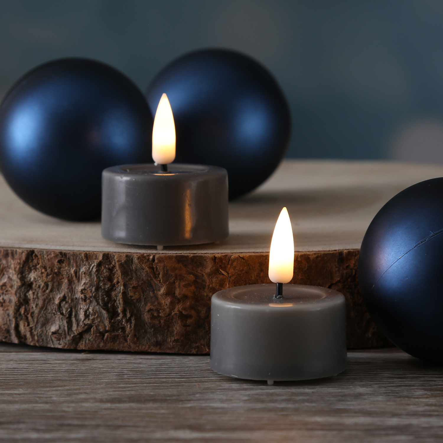 LED Teelichter MIA - flackernde 3D Flamme - Batteriebetrieb - D: 4,1cm - grau - 2 Stück LED Teelichter MIA - flackernde 3D Flamme - Batteriebetrieb - D: 4,1cm - grau - 2 Stück