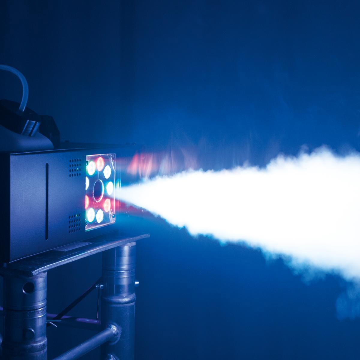 NSF-250 LED DMX Hybrid Spray Fogger - Vertikale/Horizontale Nebelmaschine mit LED Spot