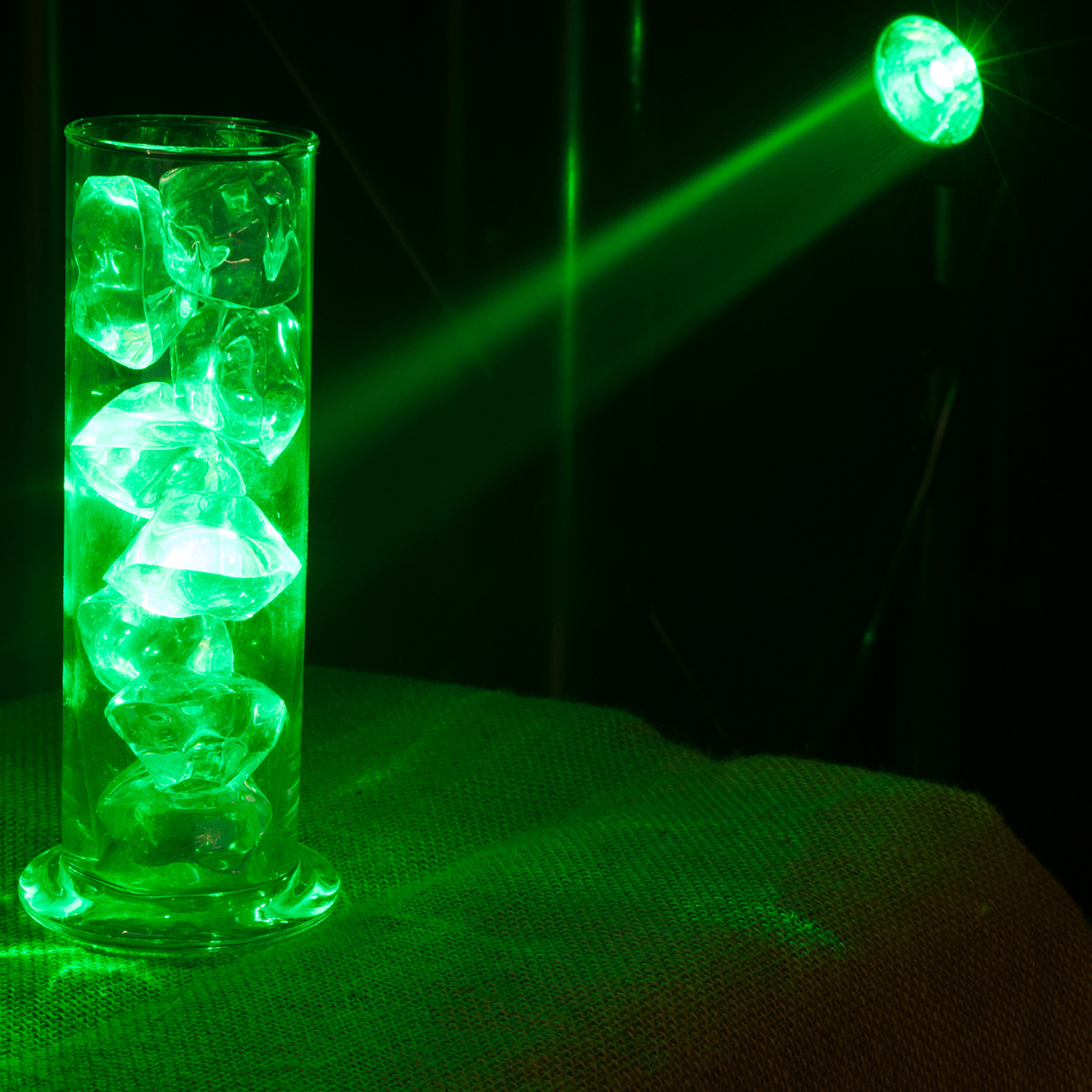 5W LED Punktstrahler - Pinspot RGBW - mit Fernbedienung - Farbwechsler