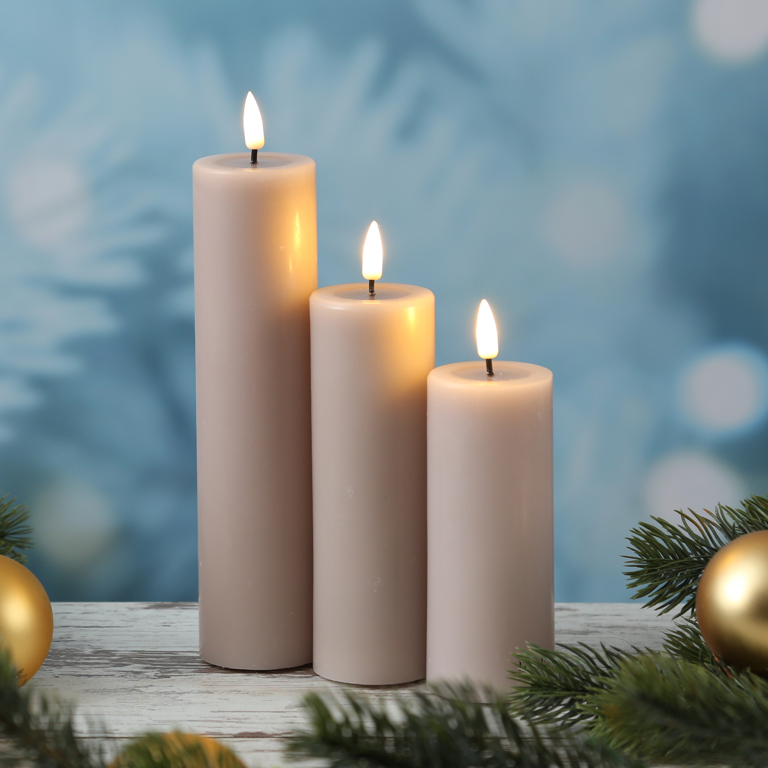 LED Stumpenkerze MIA - Echtwachs - realistische 3D Flamme - H: 12,5cm - D: 5cm - altrosa LED Stumpenkerze MIA - Echtwachs - realistische 3D Flamme - H: 12,5cm - D: 5cm - altrosa